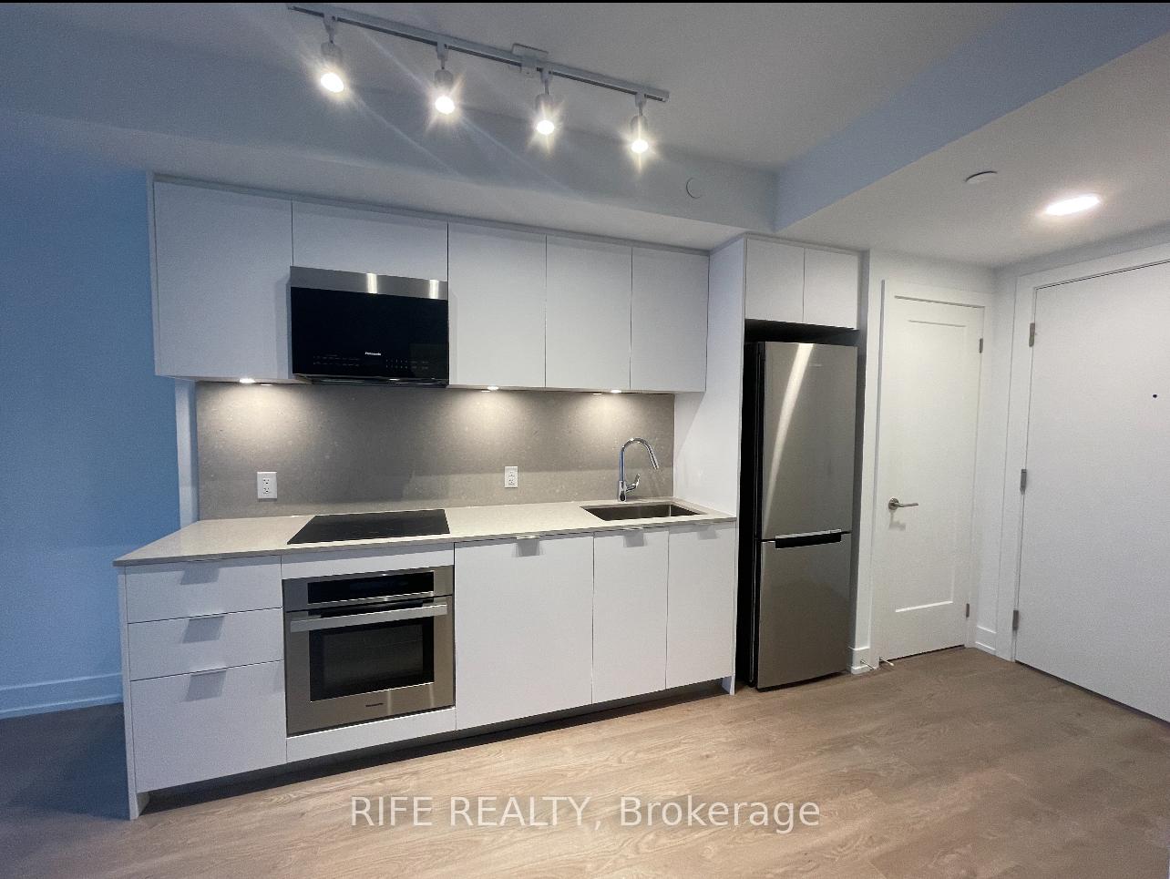 Photo 3 of Unit 703, 9 Clegg Road, Markham, Unionville — HOMEH