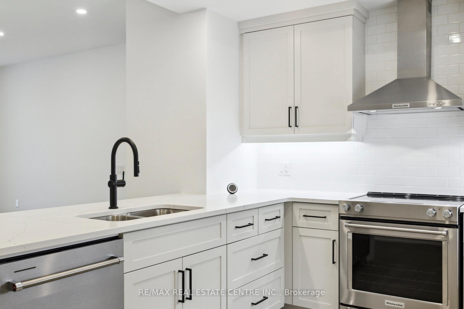 Photo 7 of Unit 602, 71 Wyndham Street, Guelph, St. Patrick's Ward — HOMEH