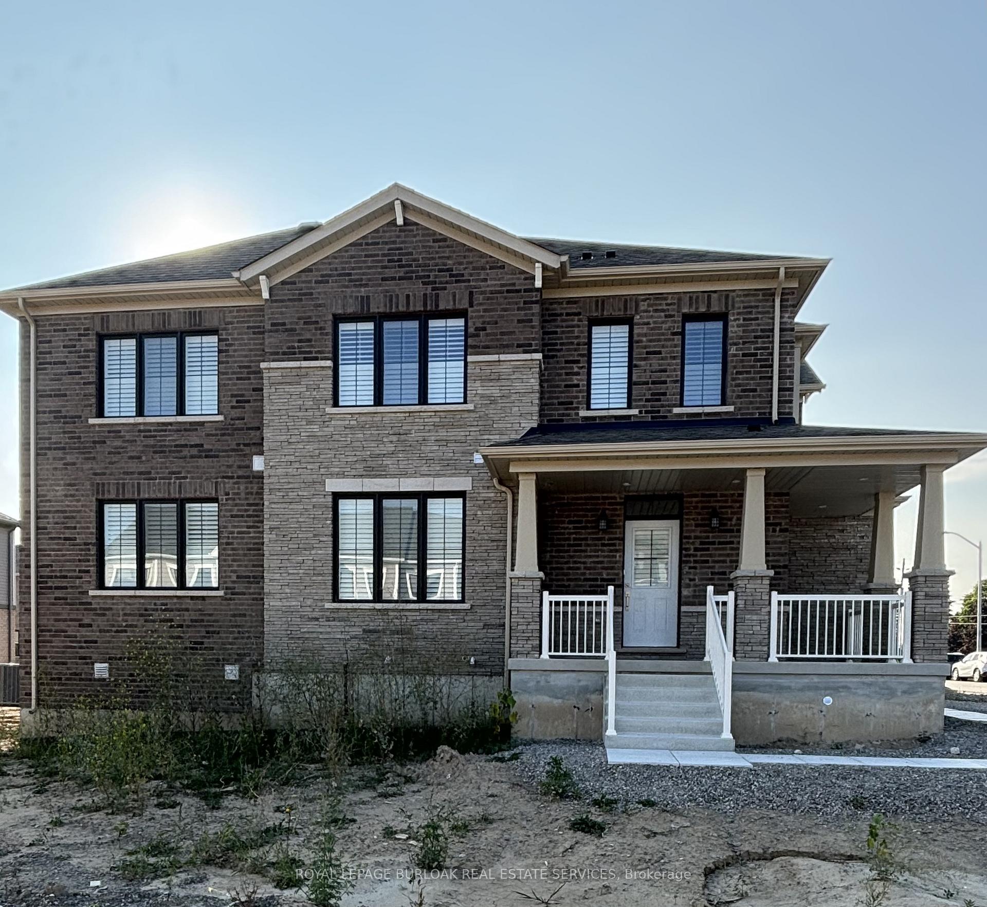 Photo 2 of 78 Granville Crescent, Haldimand — HOMEH