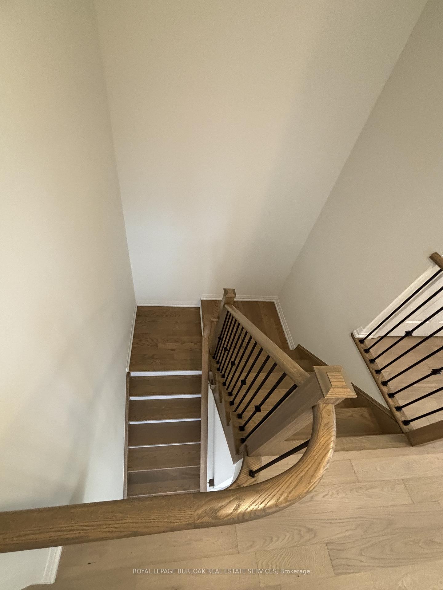 Photo 20 of 78 Granville Crescent, Haldimand — HOMEH