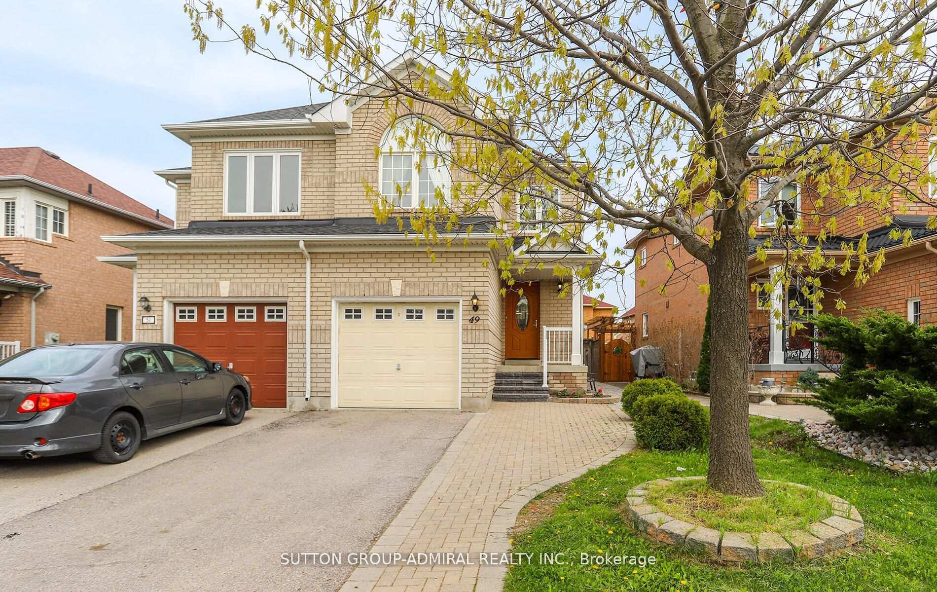 Photo 1 of 49 National Pine Drive, Vaughan, Vellore Village — HOMEH