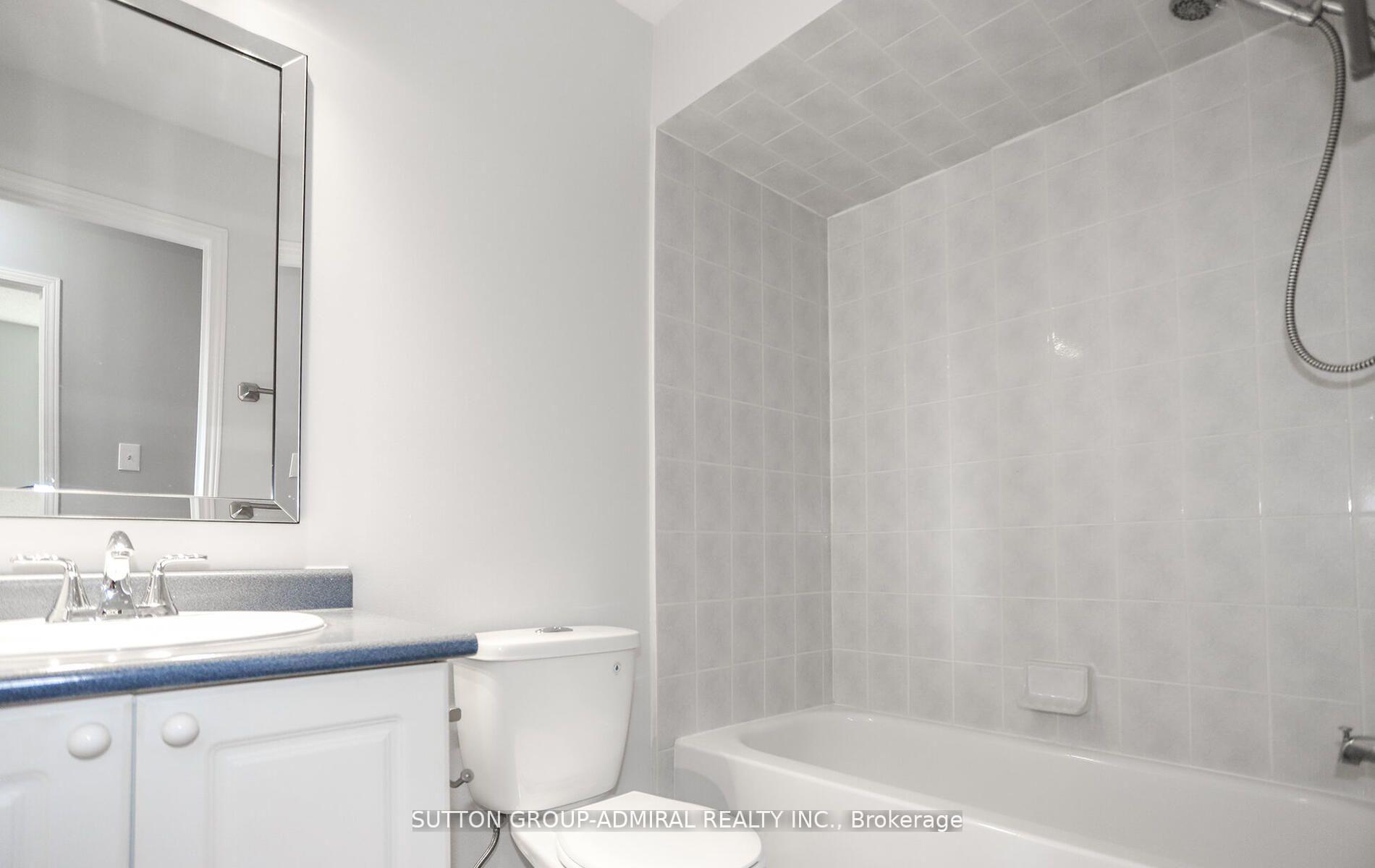 Photo 9 of 49 National Pine Drive, Vaughan, Vellore Village — HOMEH