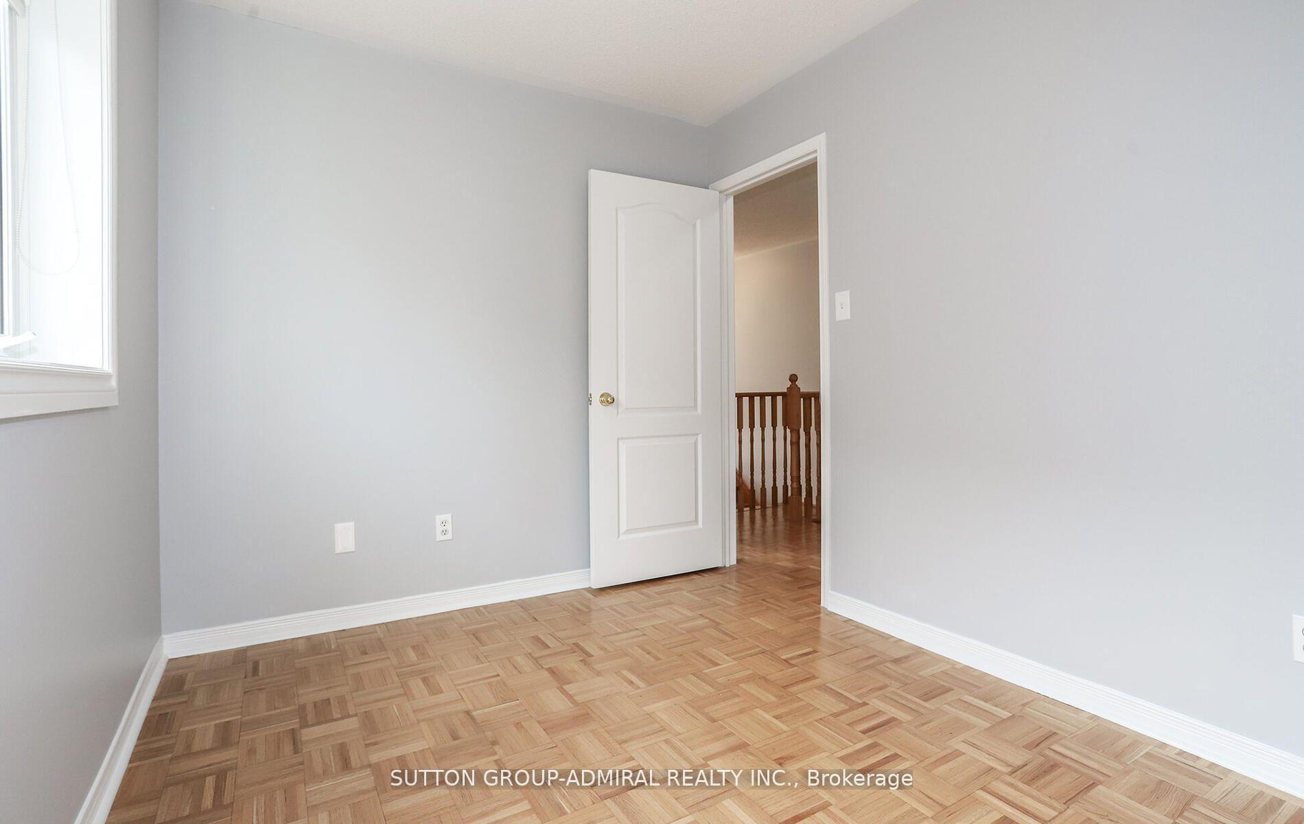 Photo 33 of 49 National Pine Drive, Vaughan, Vellore Village — HOMEH
