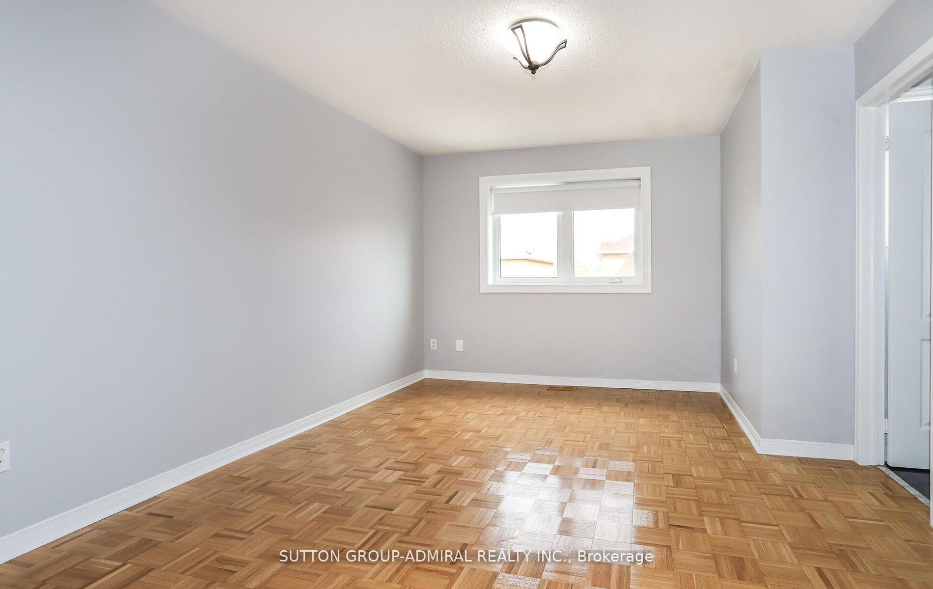 Photo 29 of 49 National Pine Drive, Vaughan, Vellore Village — HOMEH