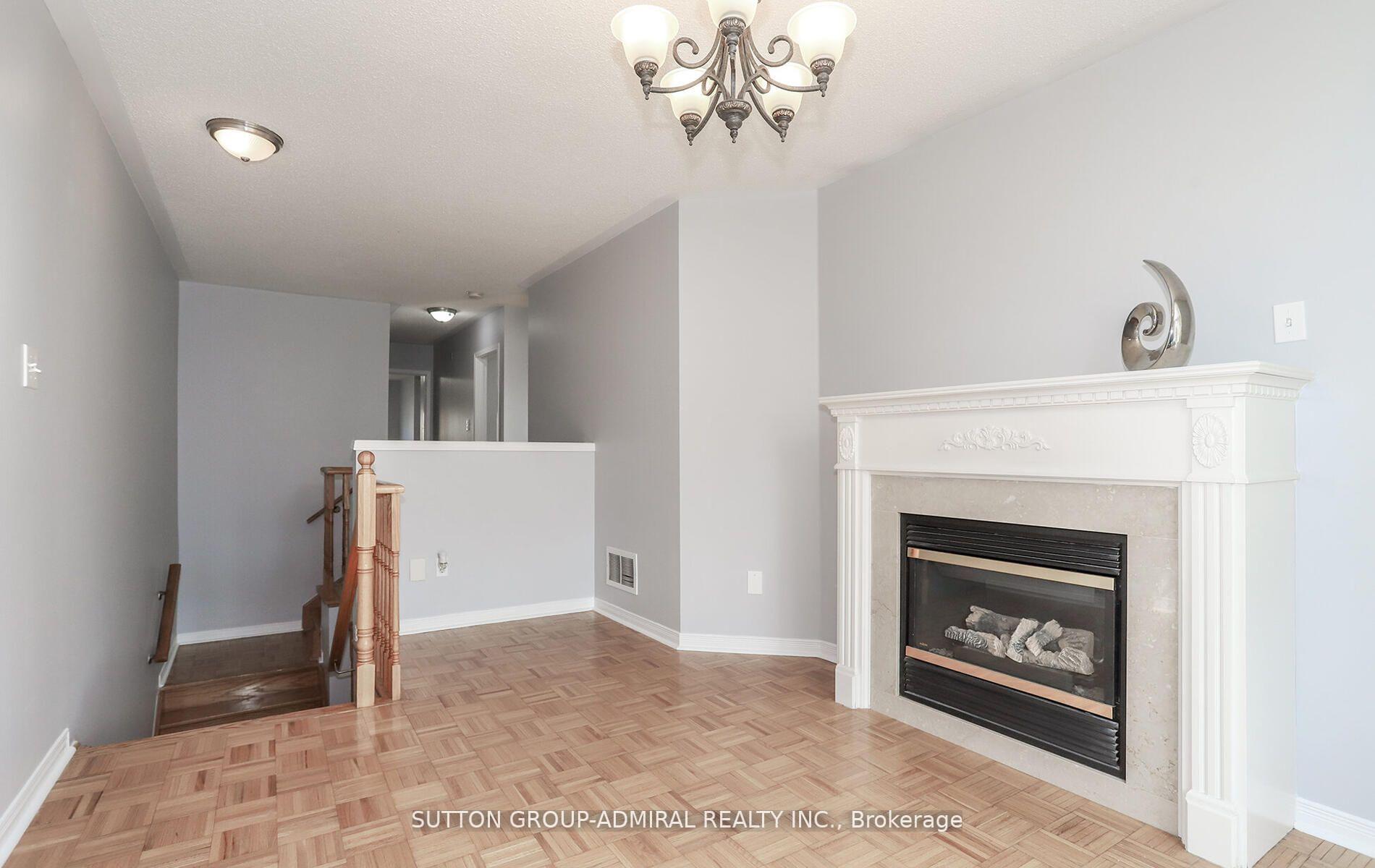 Photo 16 of 49 National Pine Drive, Vaughan, Vellore Village — HOMEH