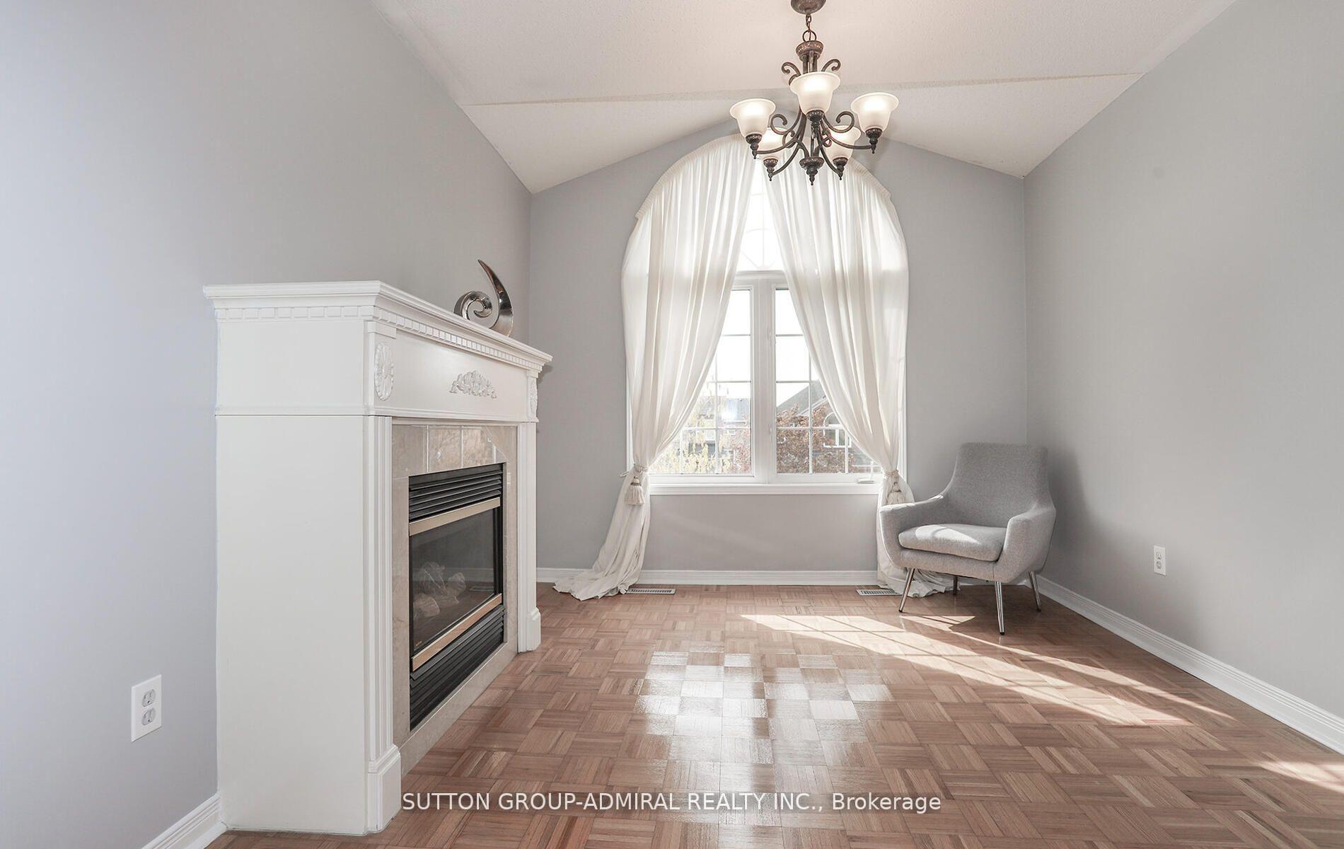 Photo 26 of 49 National Pine Drive, Vaughan, Vellore Village — HOMEH