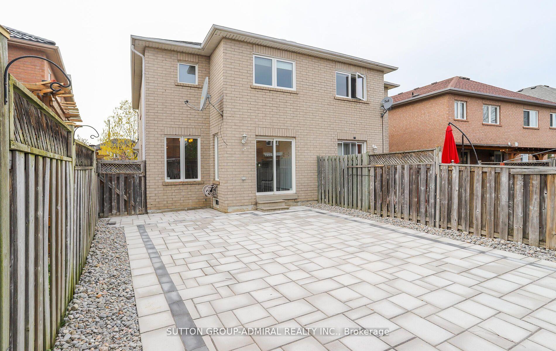 Photo 30 of 49 National Pine Drive, Vaughan, Vellore Village — HOMEH