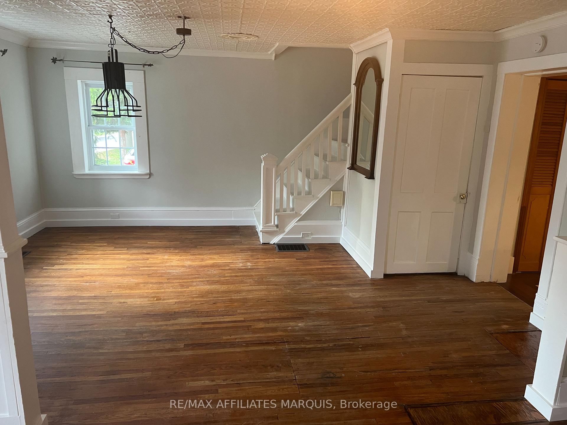 Photo 7 of 122 Chambers Street, Smiths Falls — HOMEH
