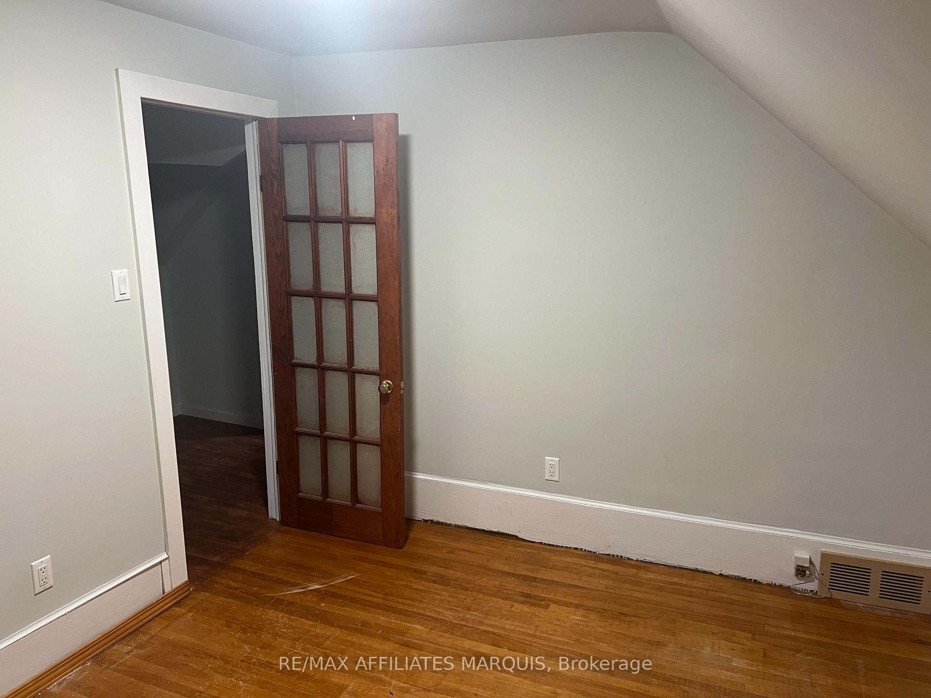 Photo 15 of 122 Chambers Street, Smiths Falls — HOMEH