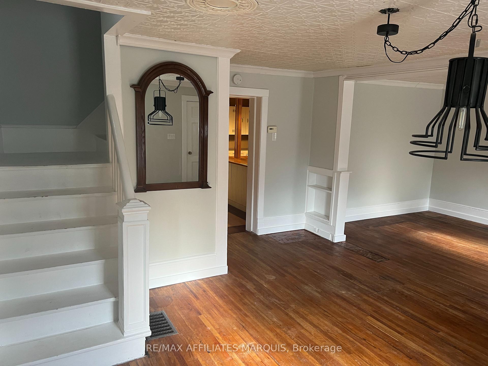 Photo 10 of 122 Chambers Street, Smiths Falls — HOMEH