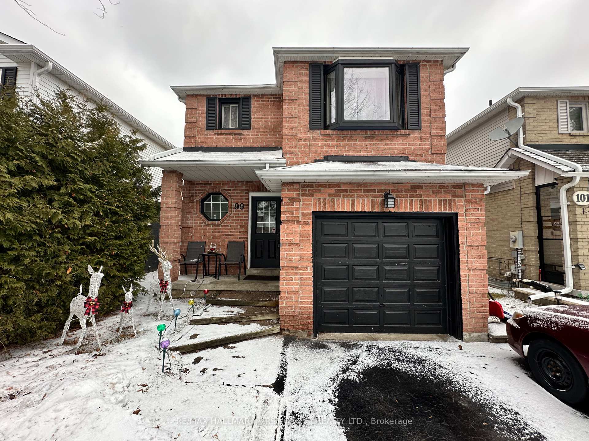 Front of 99 Turnberry Crescent