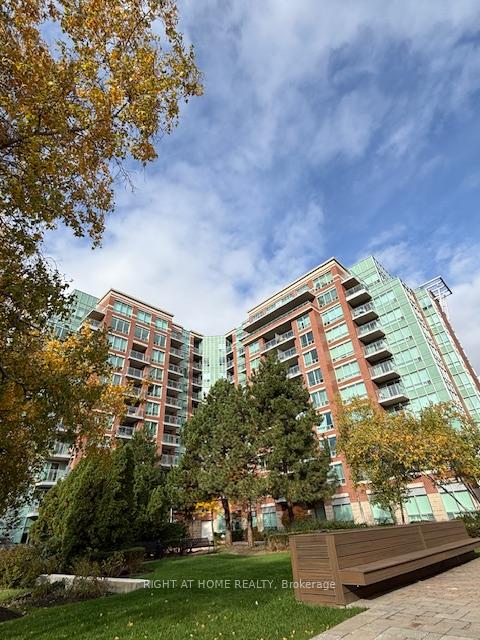 Front of Unit 312, 48 Suncrest Boulevard