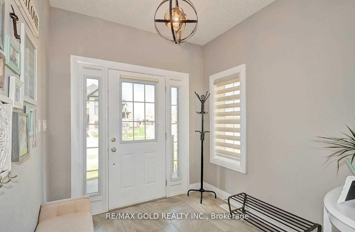 Photo 4 of Unit Upper, 201 Tall Grass Crescent, Kitchener, Doon South — HOMEH
