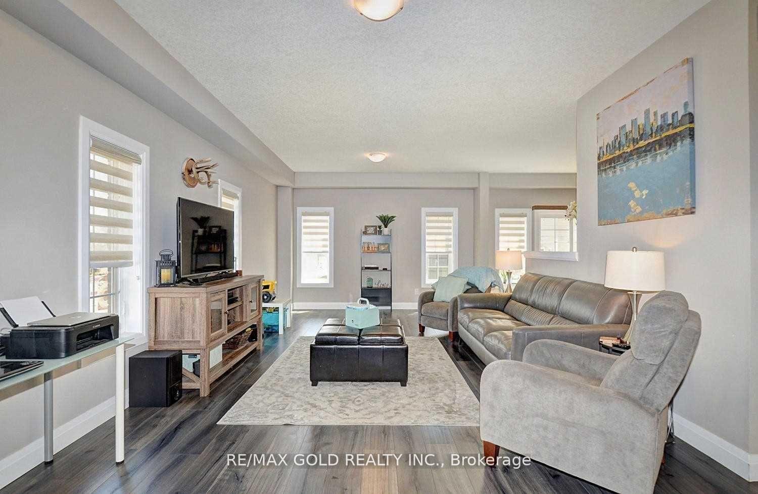 Photo 6 of Unit Upper, 201 Tall Grass Crescent, Kitchener, Doon South — HOMEH