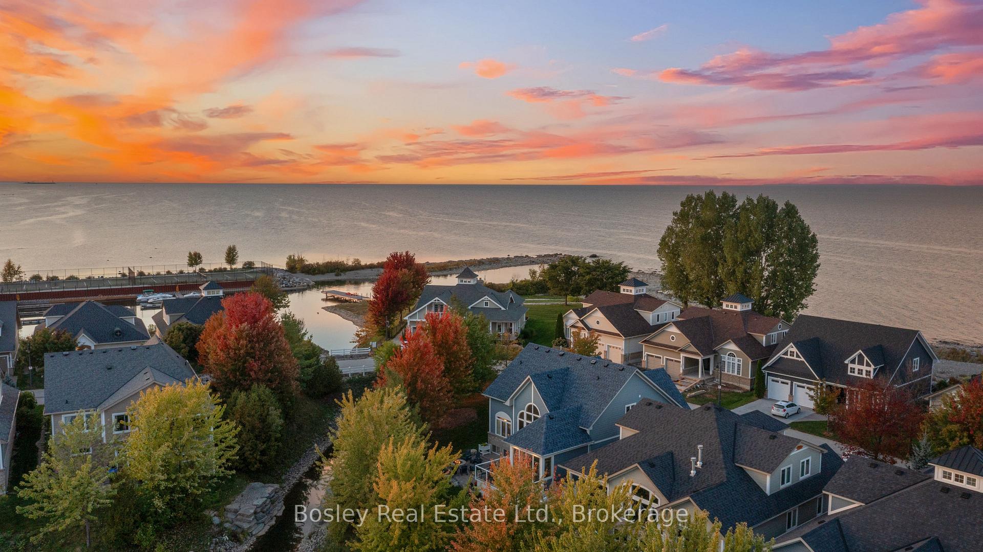 Photo 21 of 55 Waterfront Circle, Collingwood — HOMEH