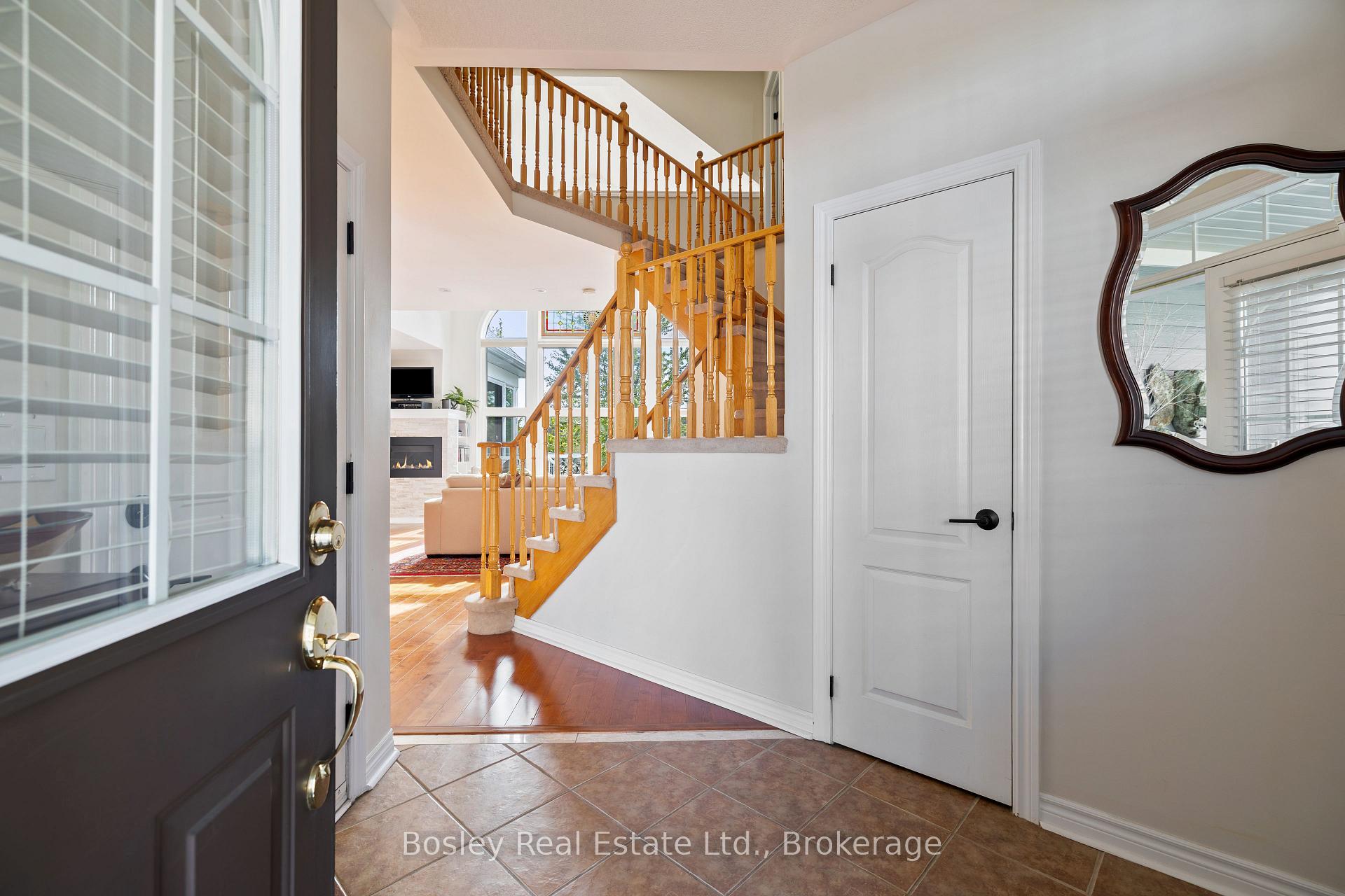 Photo 22 of 55 Waterfront Circle, Collingwood — HOMEH