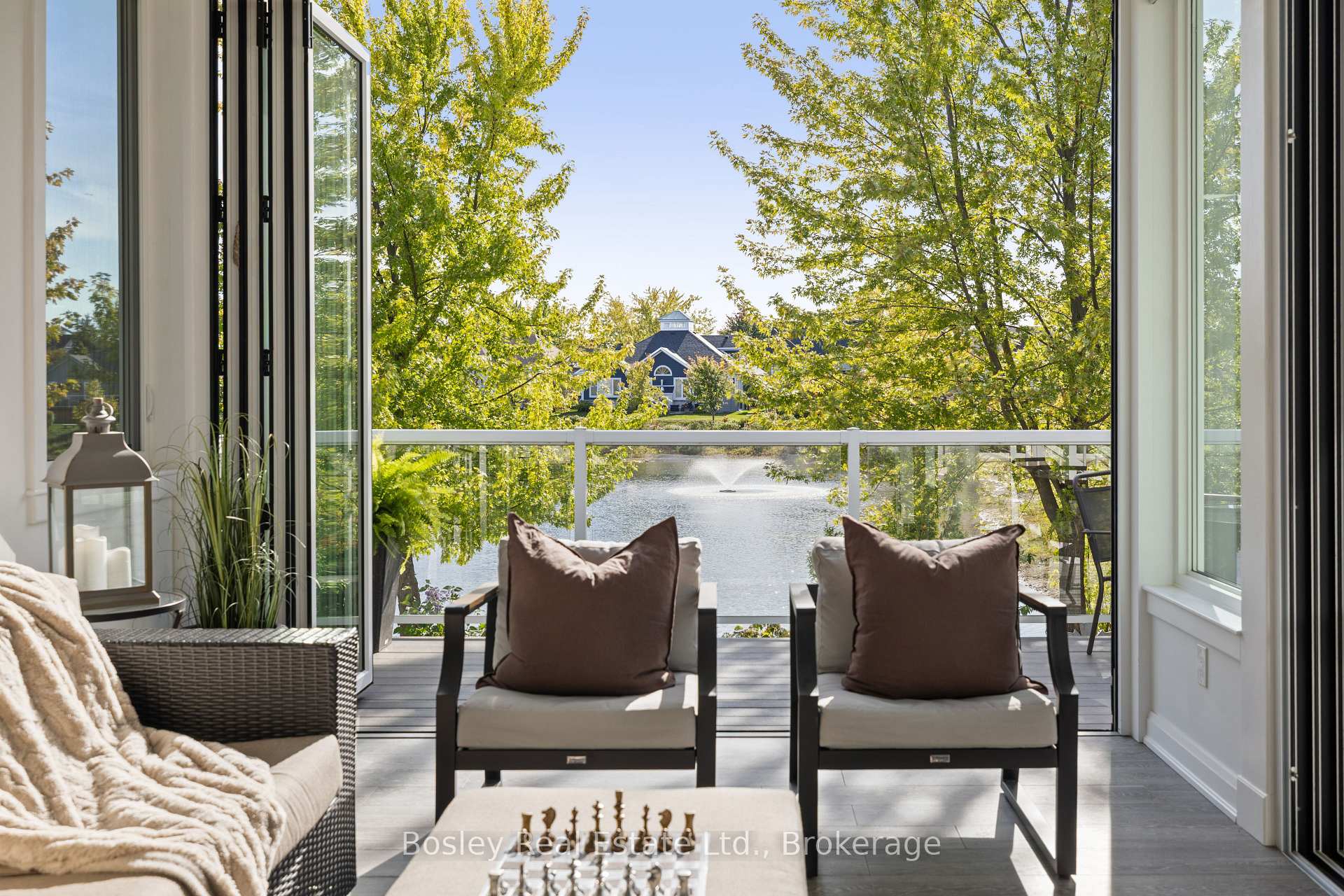 Photo 28 of 55 Waterfront Circle, Collingwood — HOMEH