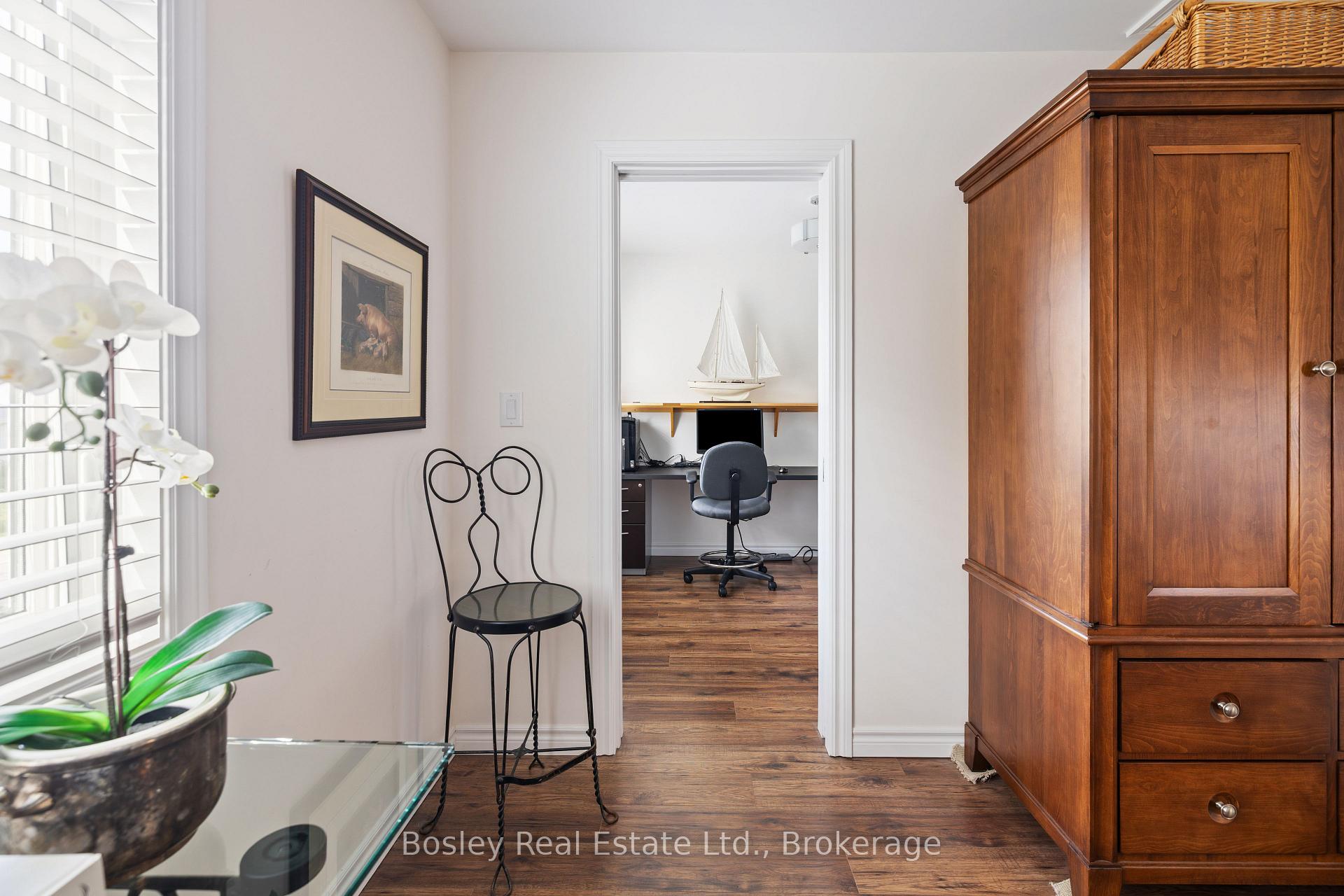 Photo 13 of 55 Waterfront Circle, Collingwood — HOMEH