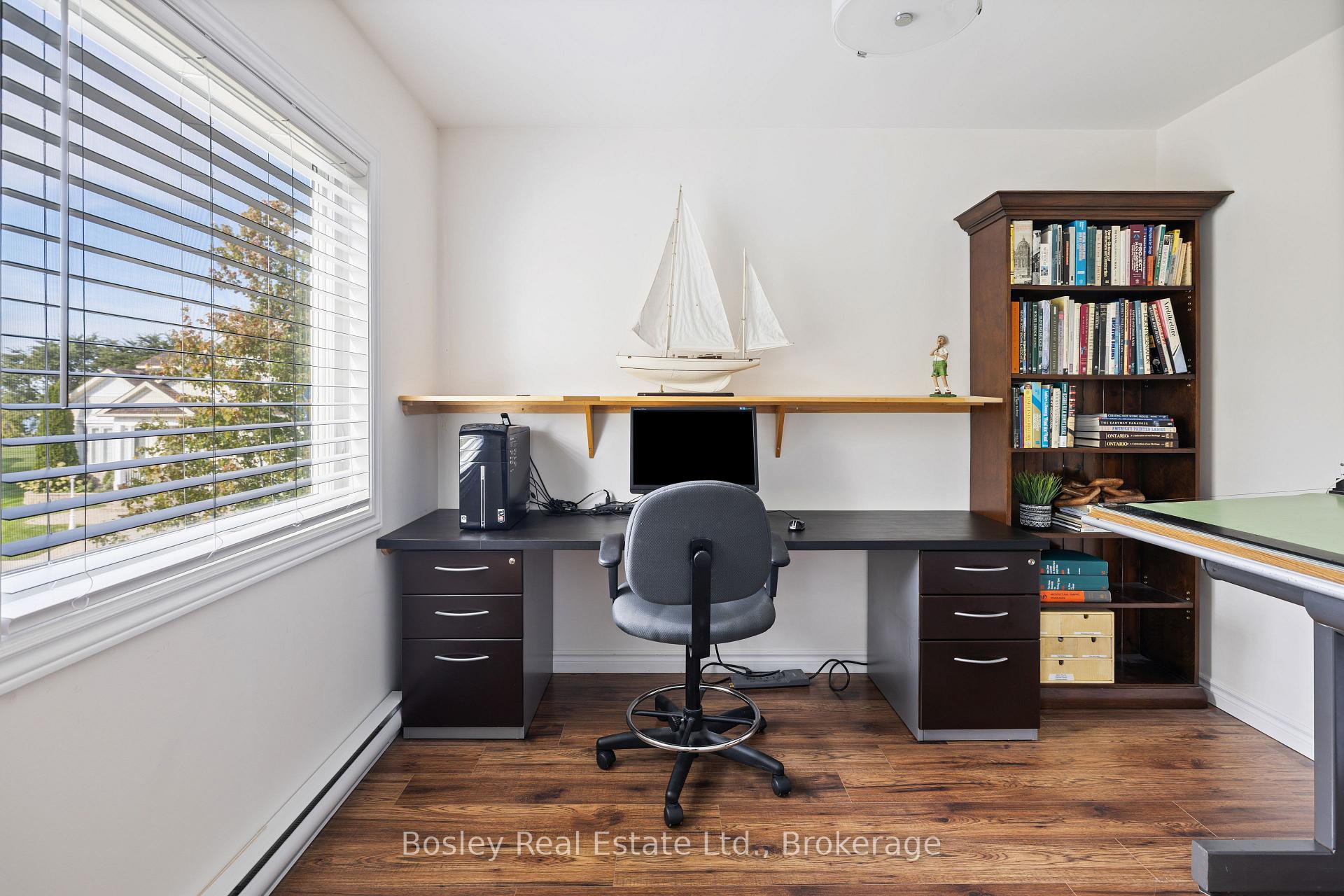 Photo 12 of 55 Waterfront Circle, Collingwood — HOMEH