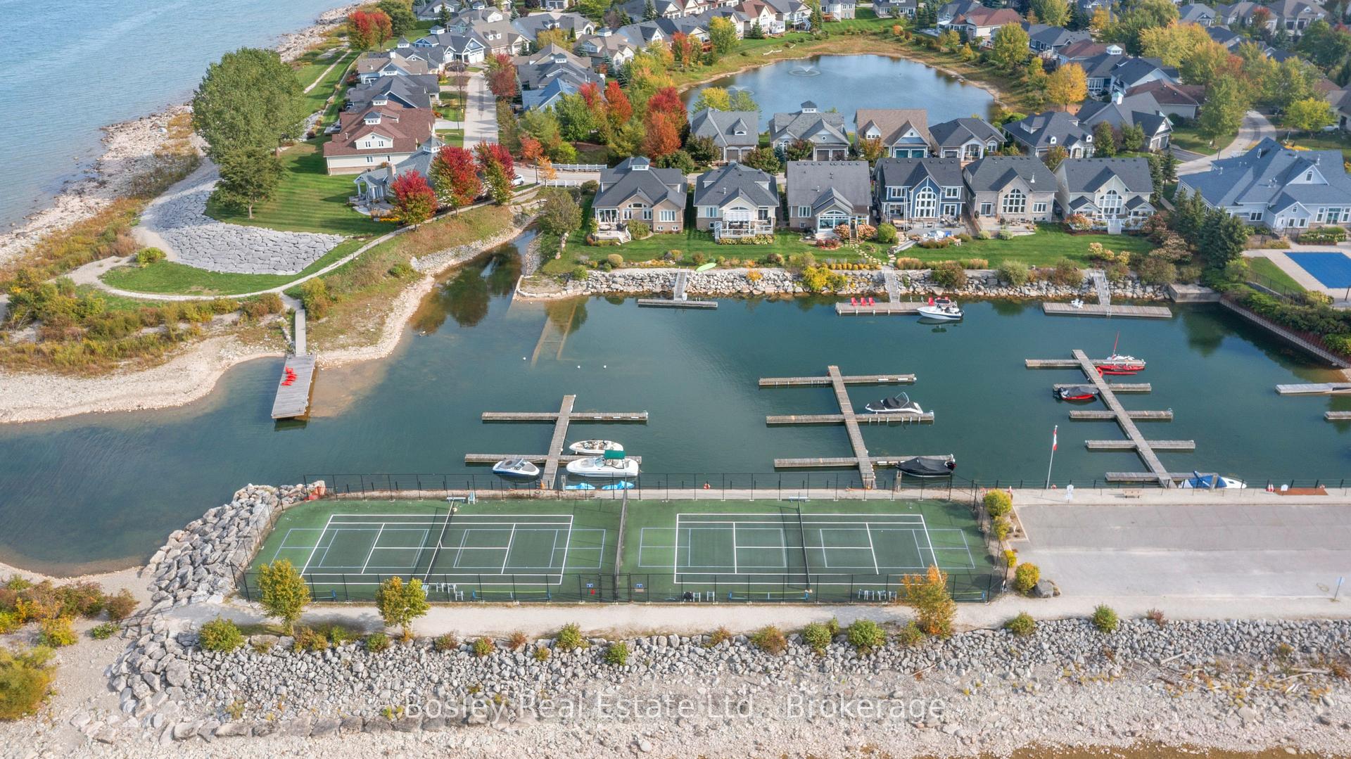 Photo 24 of 55 Waterfront Circle, Collingwood — HOMEH