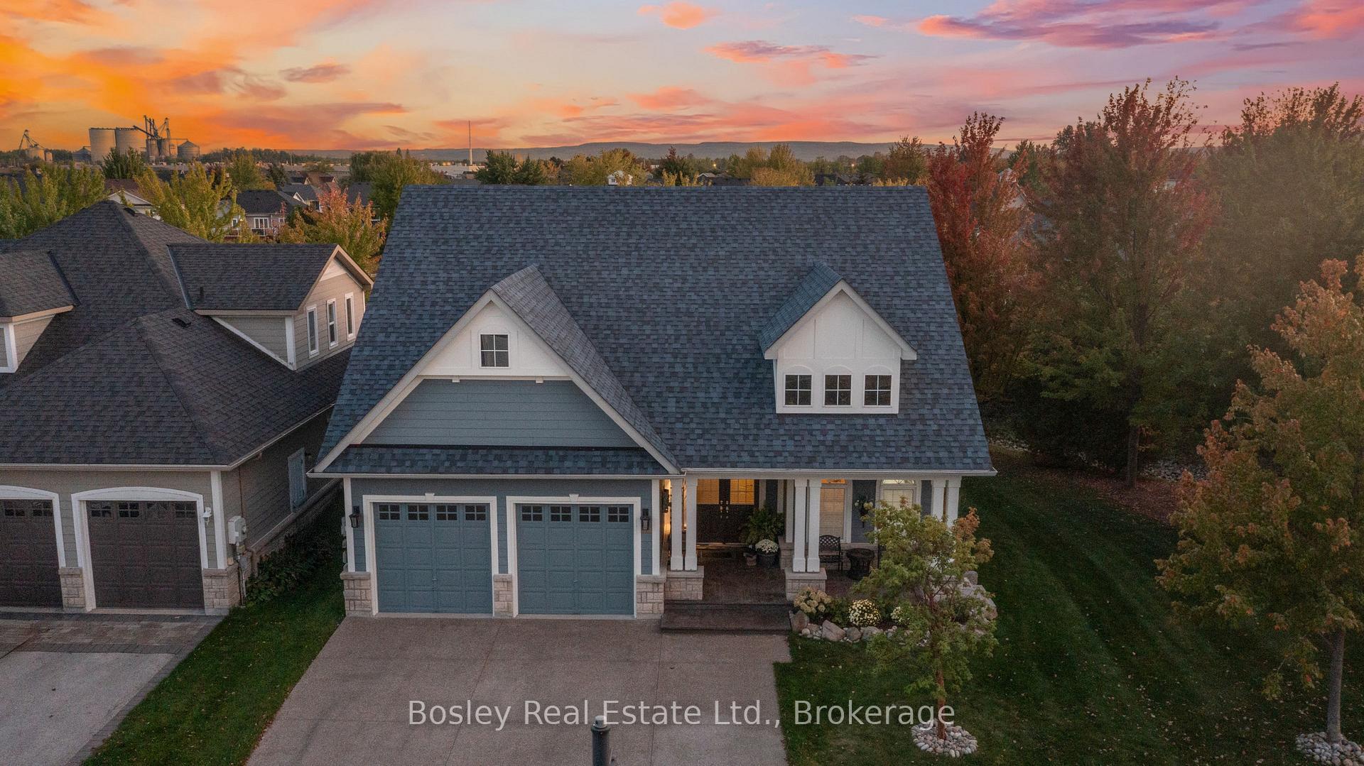 Photo 35 of 55 Waterfront Circle, Collingwood — HOMEH