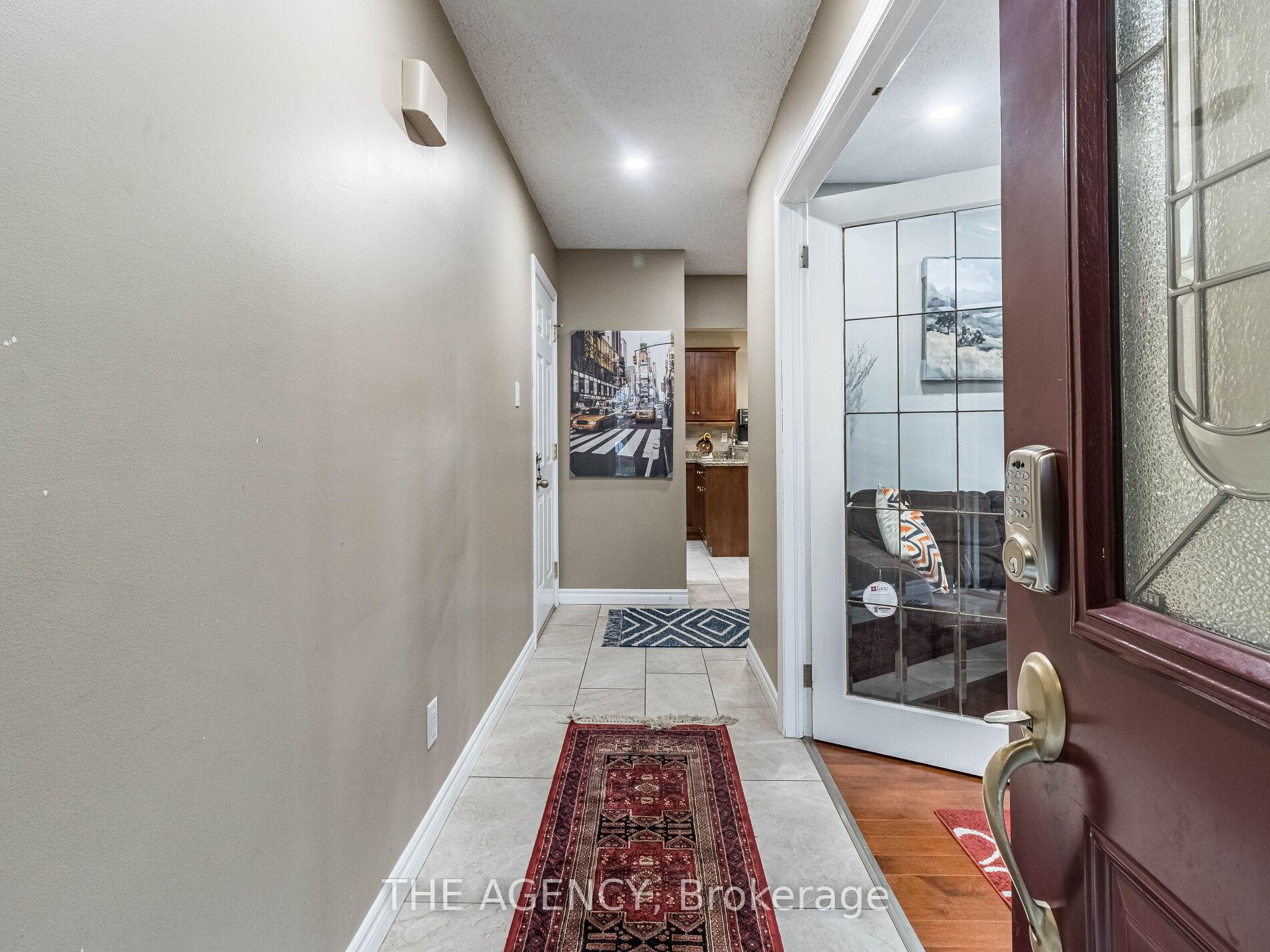 Photo 4 of 29 Culpepper Drive, Waterloo, Maple Hills — HOMEH