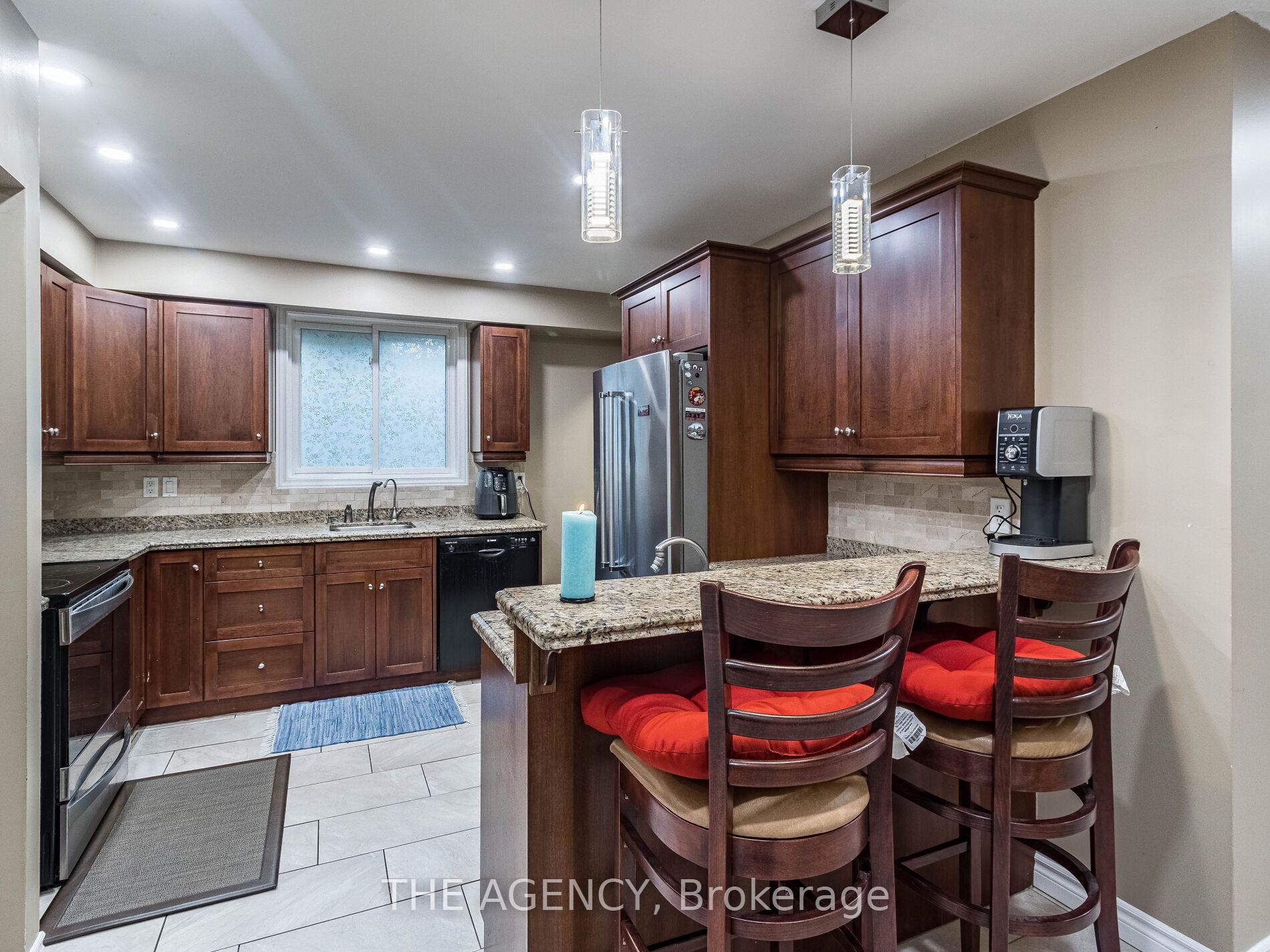 Photo 7 of 29 Culpepper Drive, Waterloo, Maple Hills — HOMEH