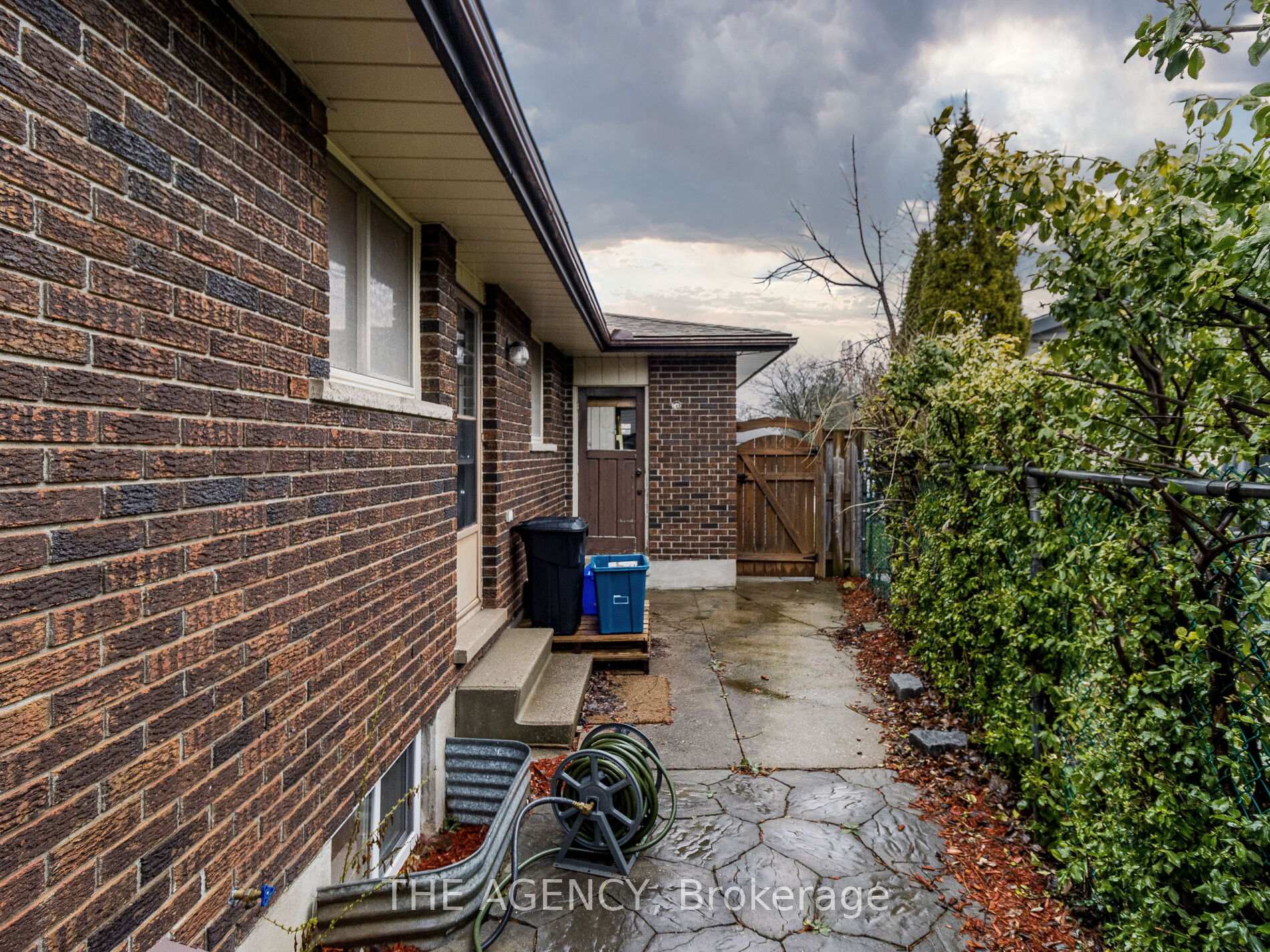 Photo 20 of 29 Culpepper Drive, Waterloo, Maple Hills — HOMEH