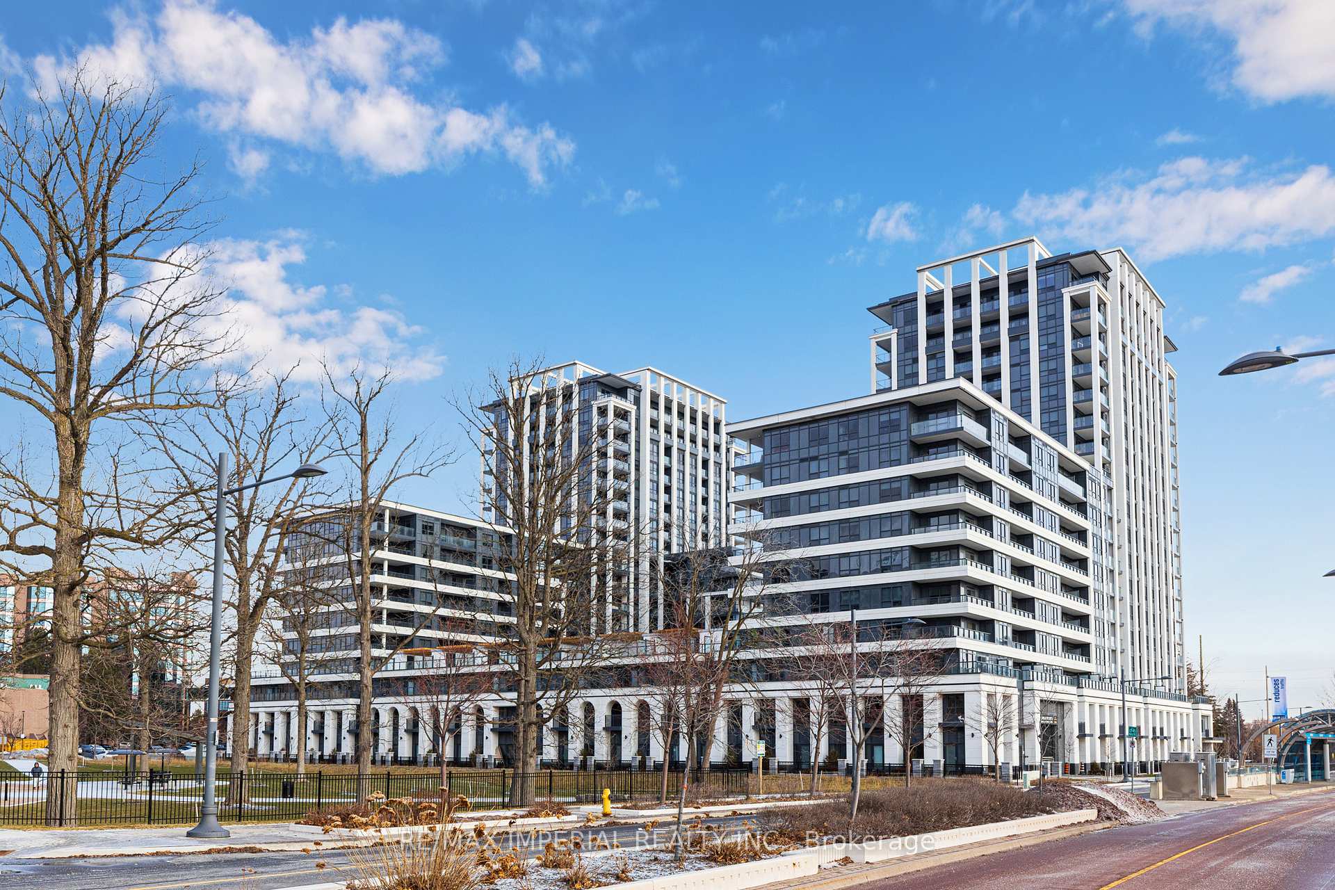Photo 1 of Unit 1911, 8 Cedarland Drive, Markham, Unionville — HOMEH