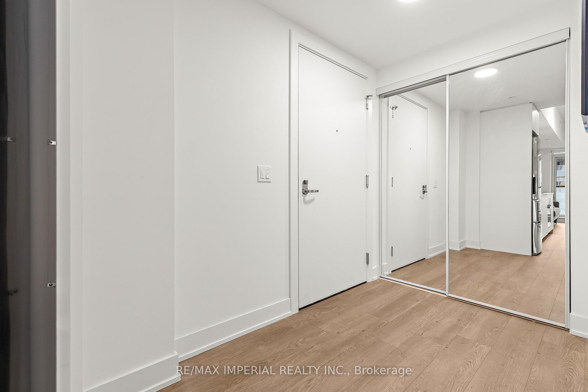 Photo 8 of Unit 1911, 8 Cedarland Drive, Markham, Unionville — HOMEH