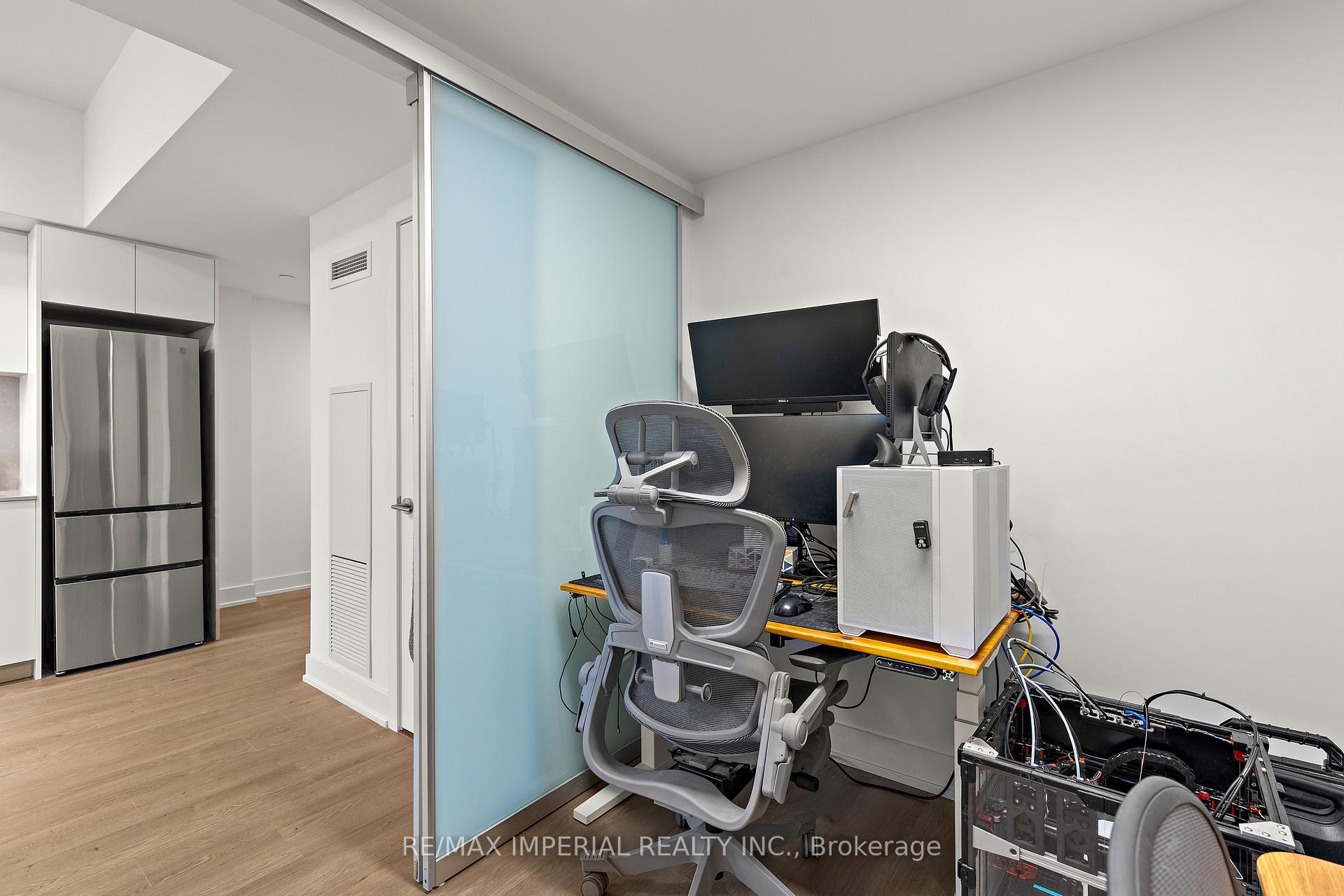 Photo 5 of Unit 1911, 8 Cedarland Drive, Markham, Unionville — HOMEH