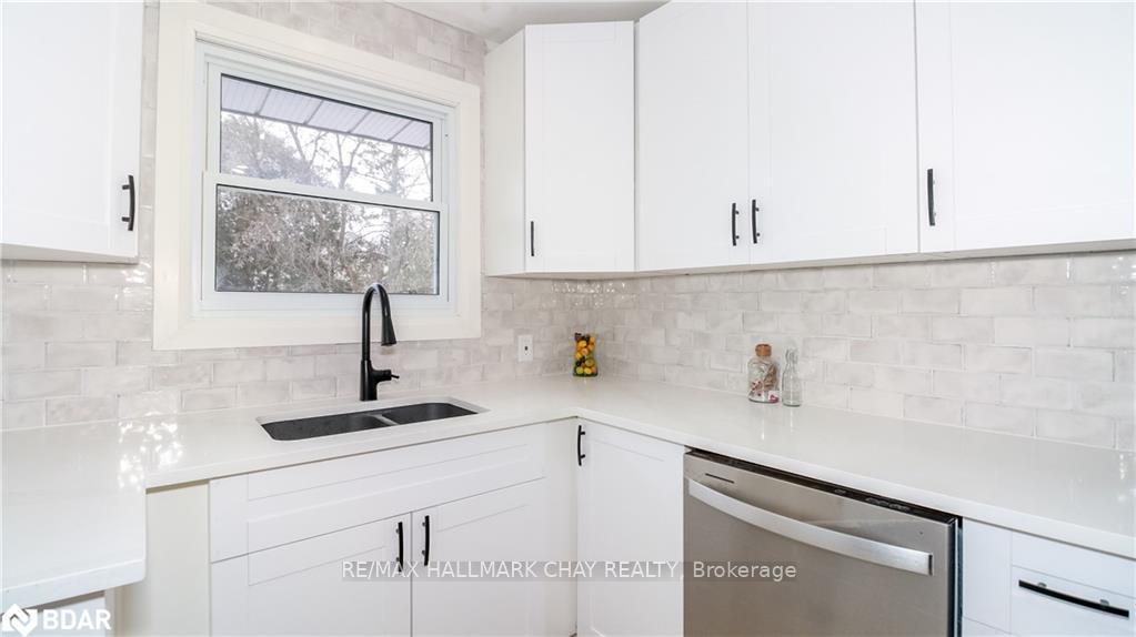 Photo 10 of 255 Calford Street, Essa, Angus — HOMEH