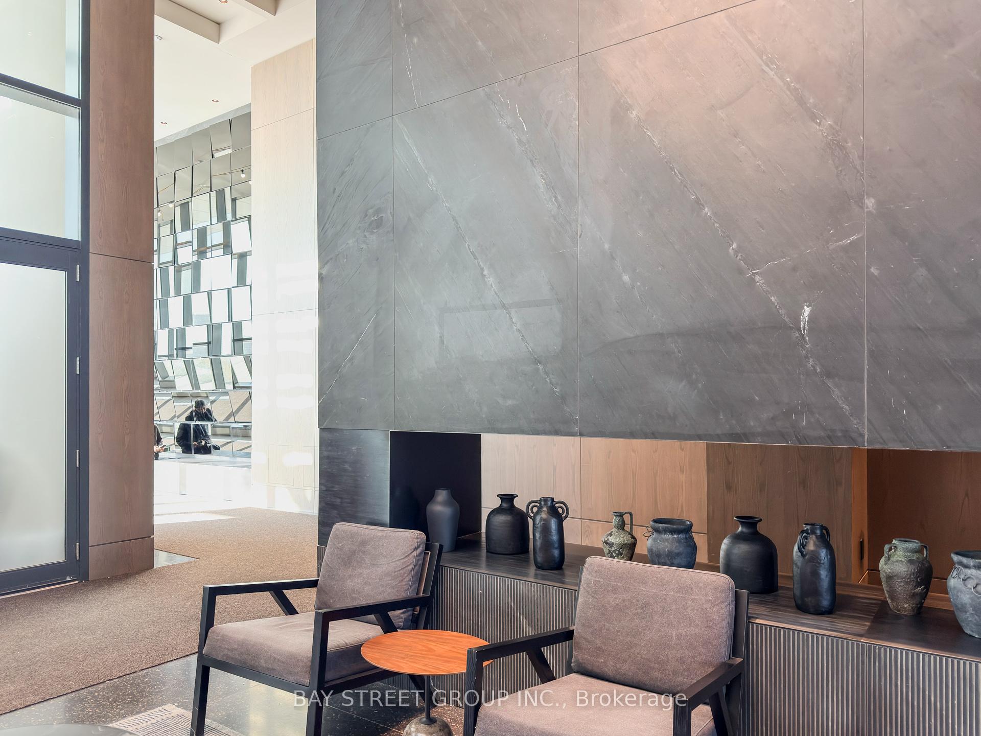 Photo 15 of Unit 5015, 8 Interchange Way, Vaughan, Vaughan Corporate Centre — HOMEH