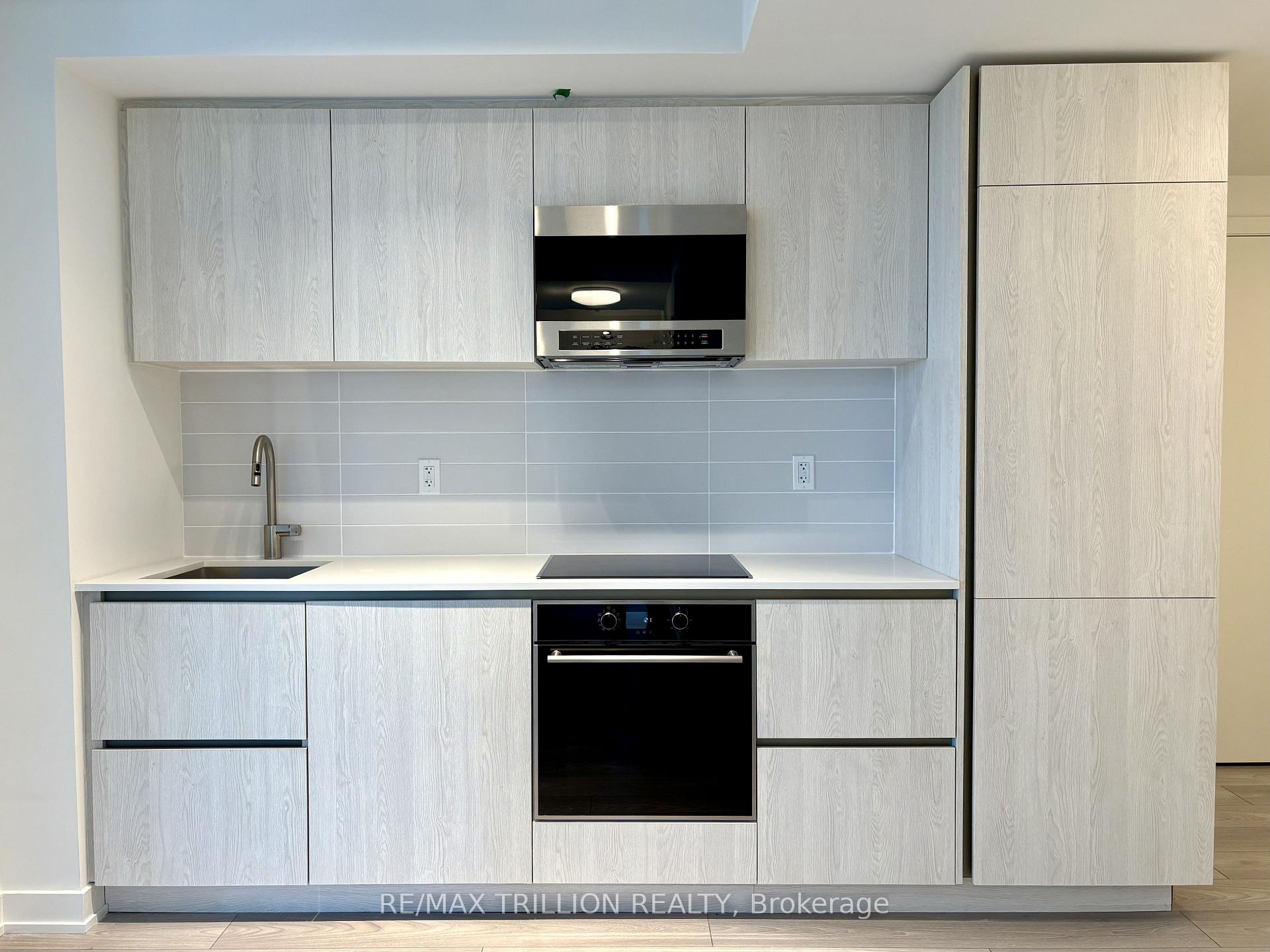 Photo 13 of Unit 1012N, 120 Broadway Avenue, Toronto, Mount Pleasant West — HOMEH
