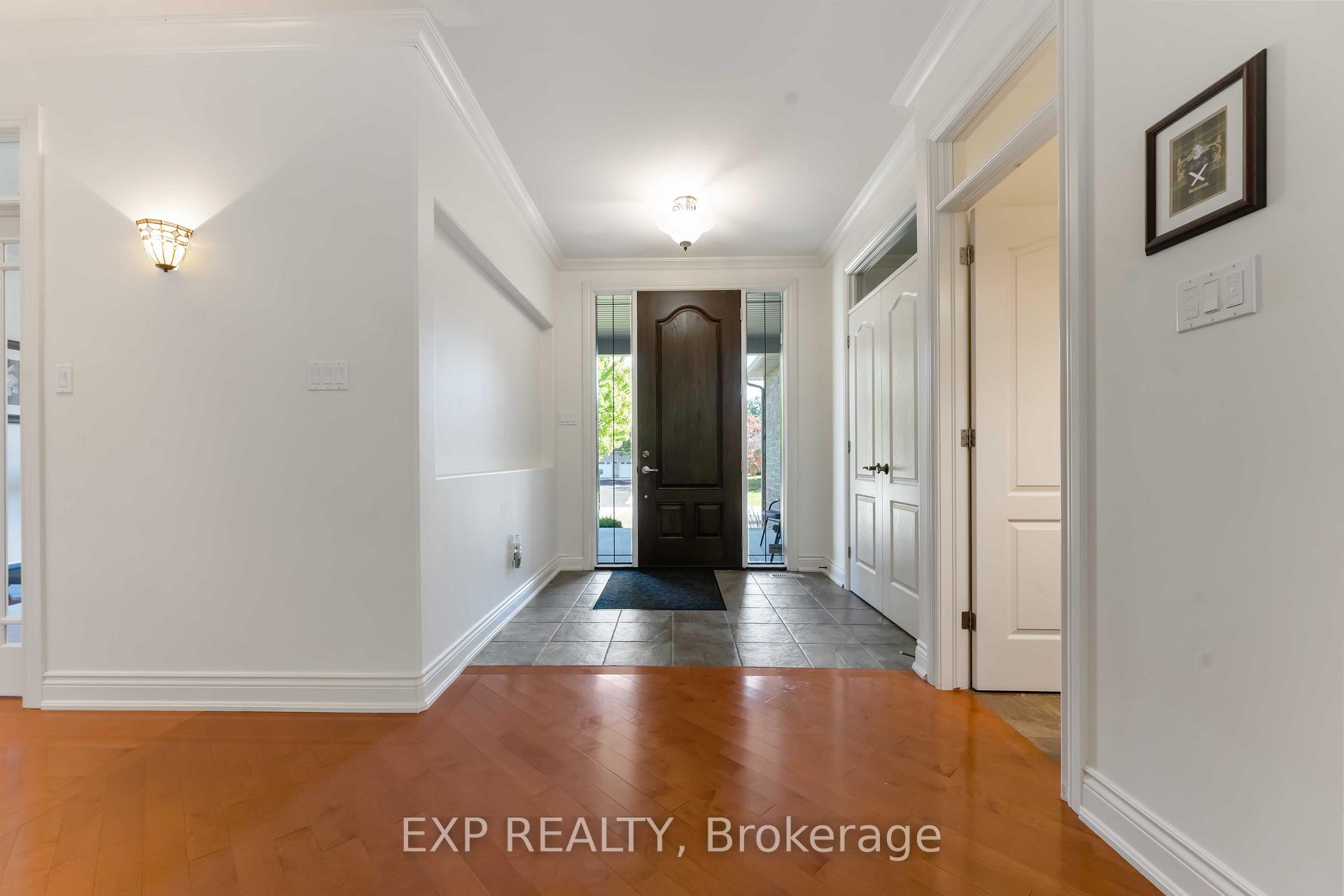 Photo 4 of 6805 Pebble Trail Way, Ottawa, Greely — HOMEH