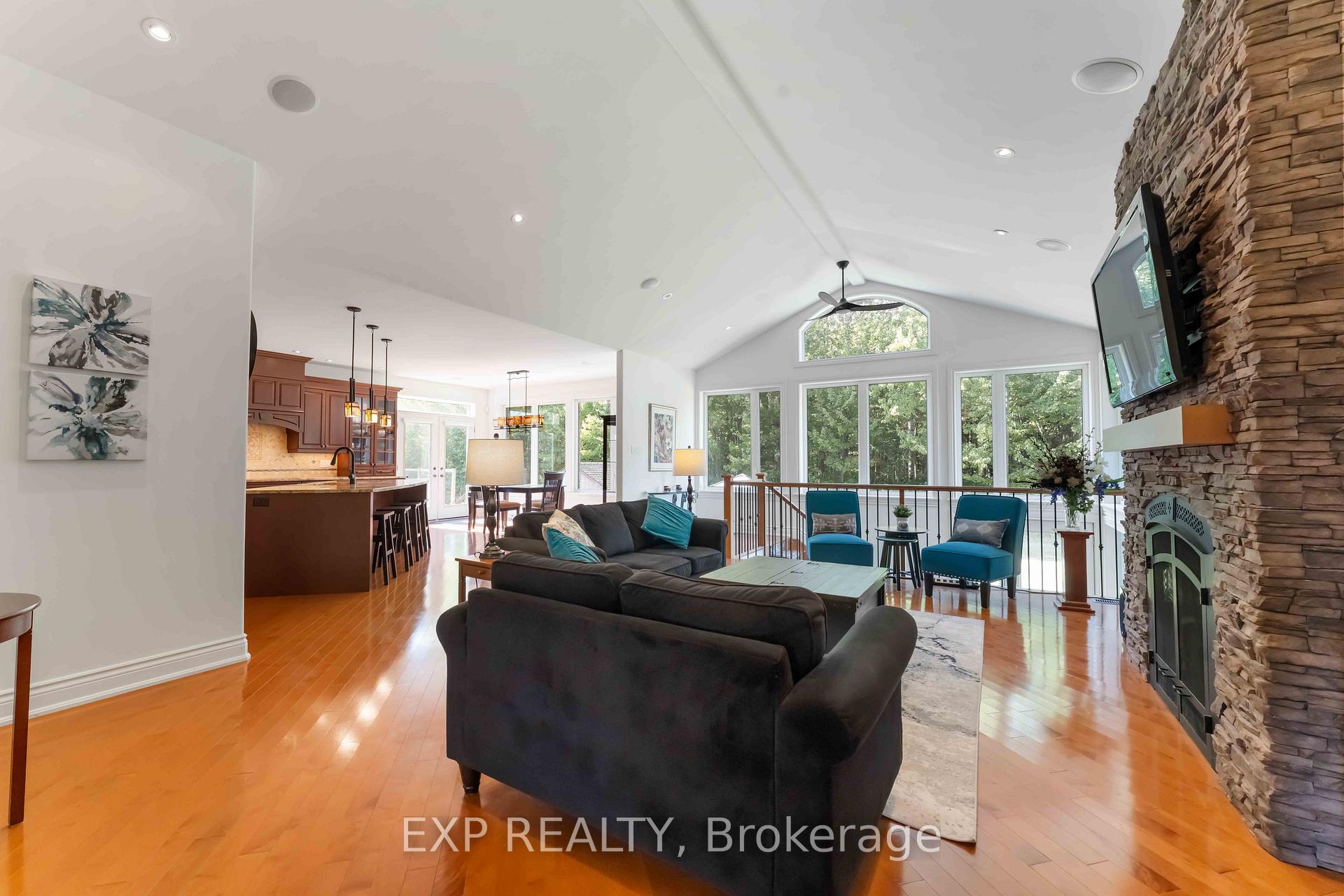 Photo 6 of 6805 Pebble Trail Way, Ottawa, Greely — HOMEH