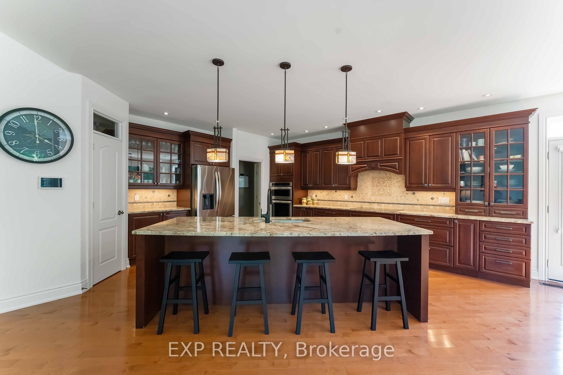 Photo 10 of 6805 Pebble Trail Way, Ottawa, Greely — HOMEH