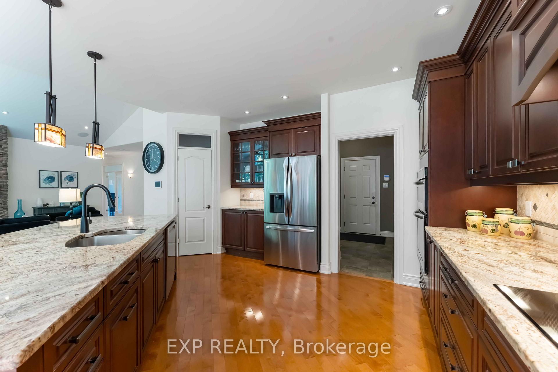 Photo 14 of 6805 Pebble Trail Way, Ottawa, Greely — HOMEH