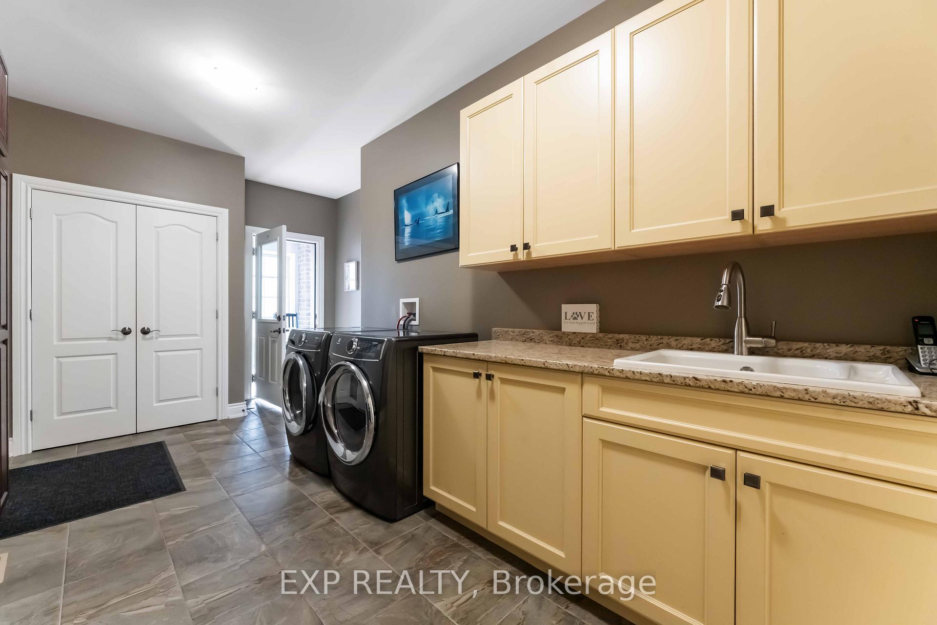 Photo 25 of 6805 Pebble Trail Way, Ottawa, Greely — HOMEH
