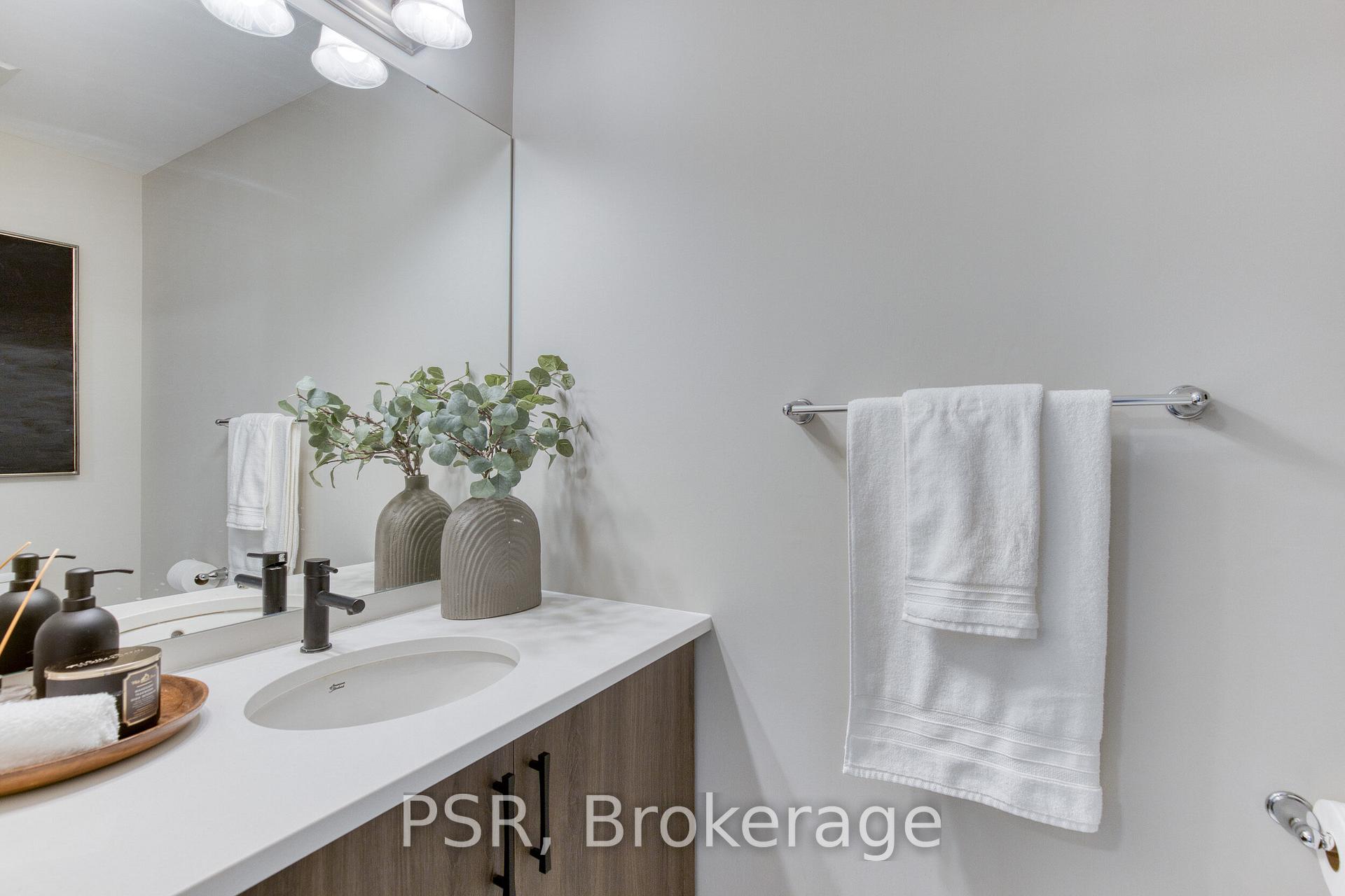 Photo 13 of Unit 23, 235 Chapel Hill Drive, Kitchener — HOMEH