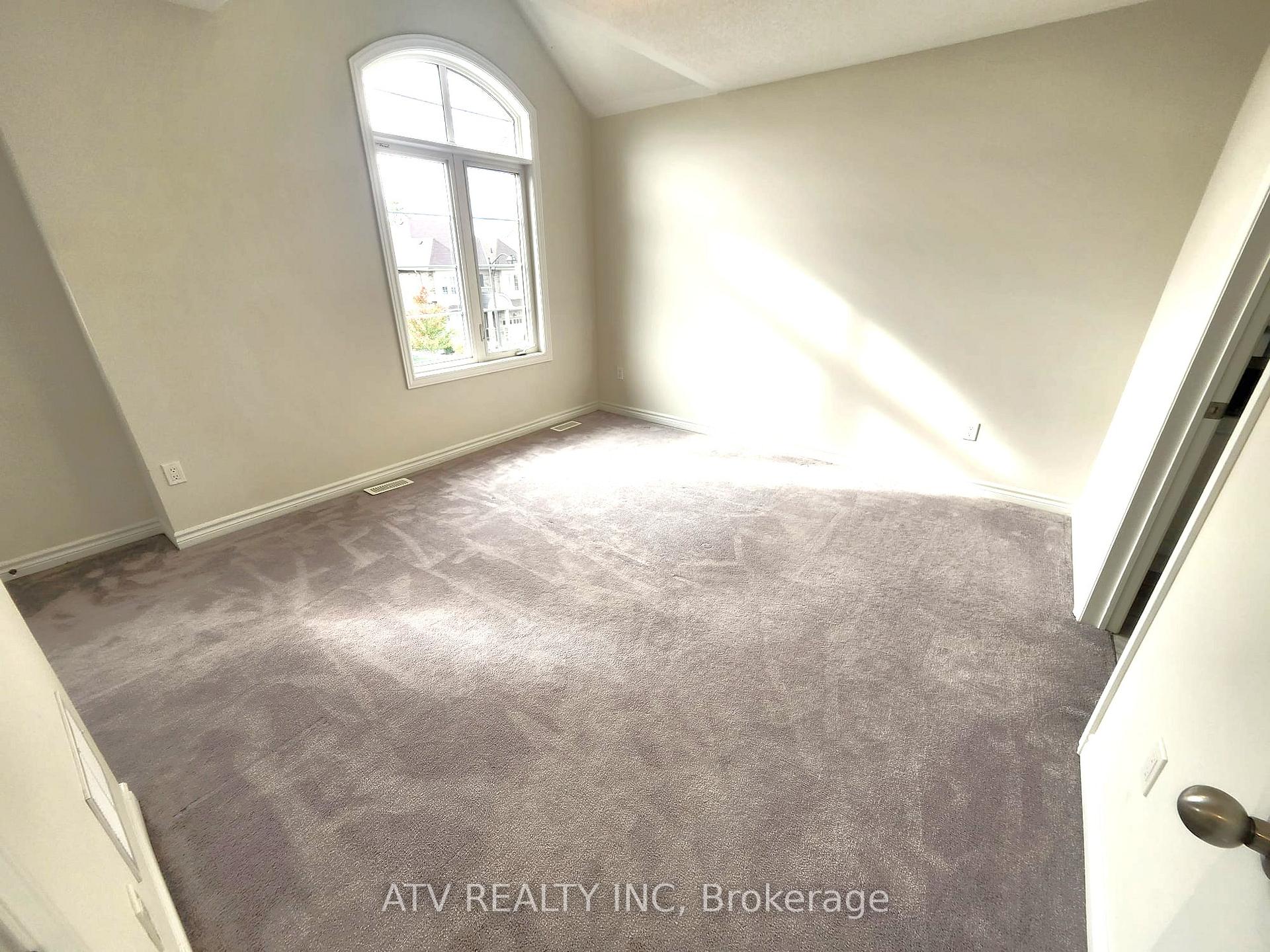 Photo 26 of 1909 Don White Court, Oshawa, Taunton — HOMEH
