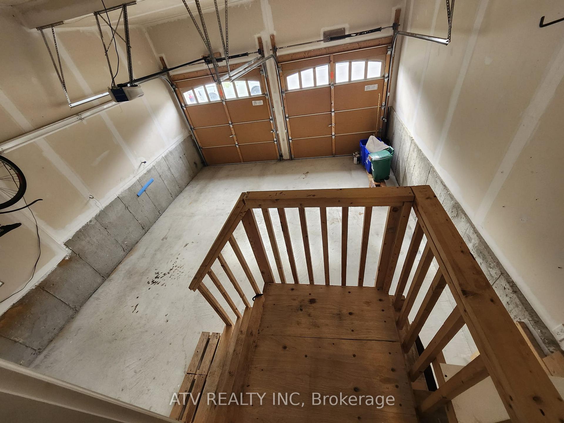 Photo 16 of 1909 Don White Court, Oshawa, Taunton — HOMEH