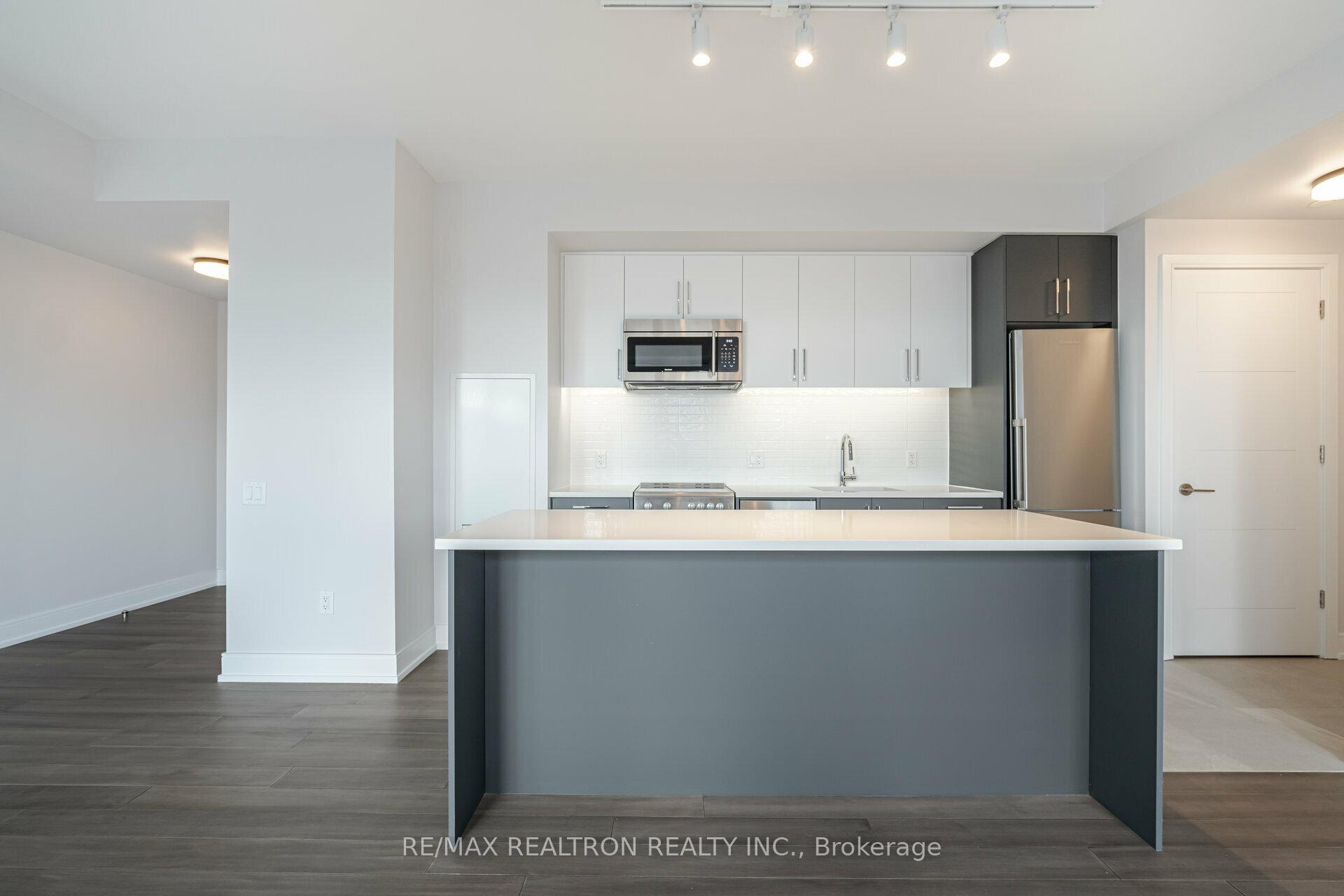Photo 4 of Unit 1003, 2525 Bathurst Street, Toronto, Forest Hill North — HOMEH