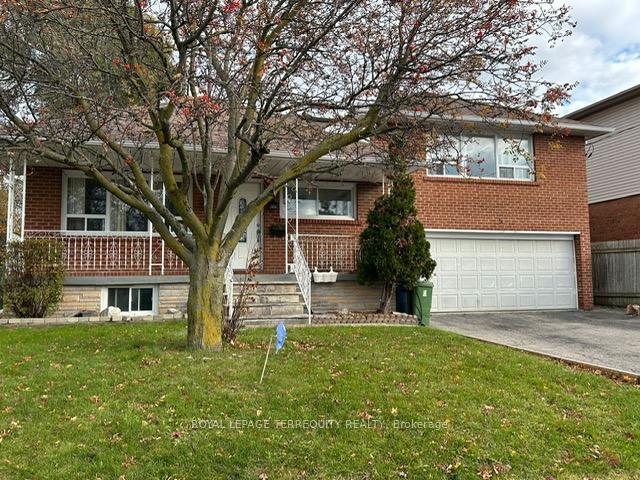 Photo 3 of Unit Main & Upper, 5 Compton Drive, Scarborough, Wexford-Maryvale — HOMEH