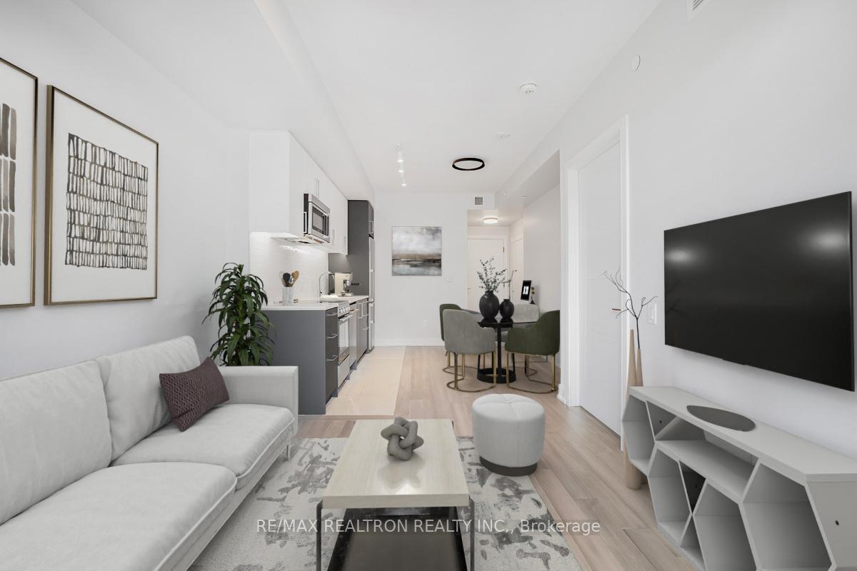 Front of Unit 1105, 2525 Bathurst Street