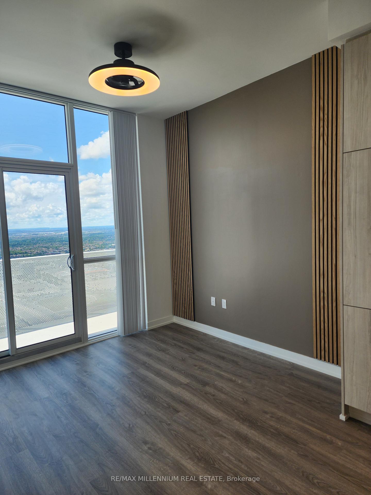 Photo 4 of Unit PH107, 195 Commerce Street E, Vaughan, Vaughan Corporate Centre — HOMEH
