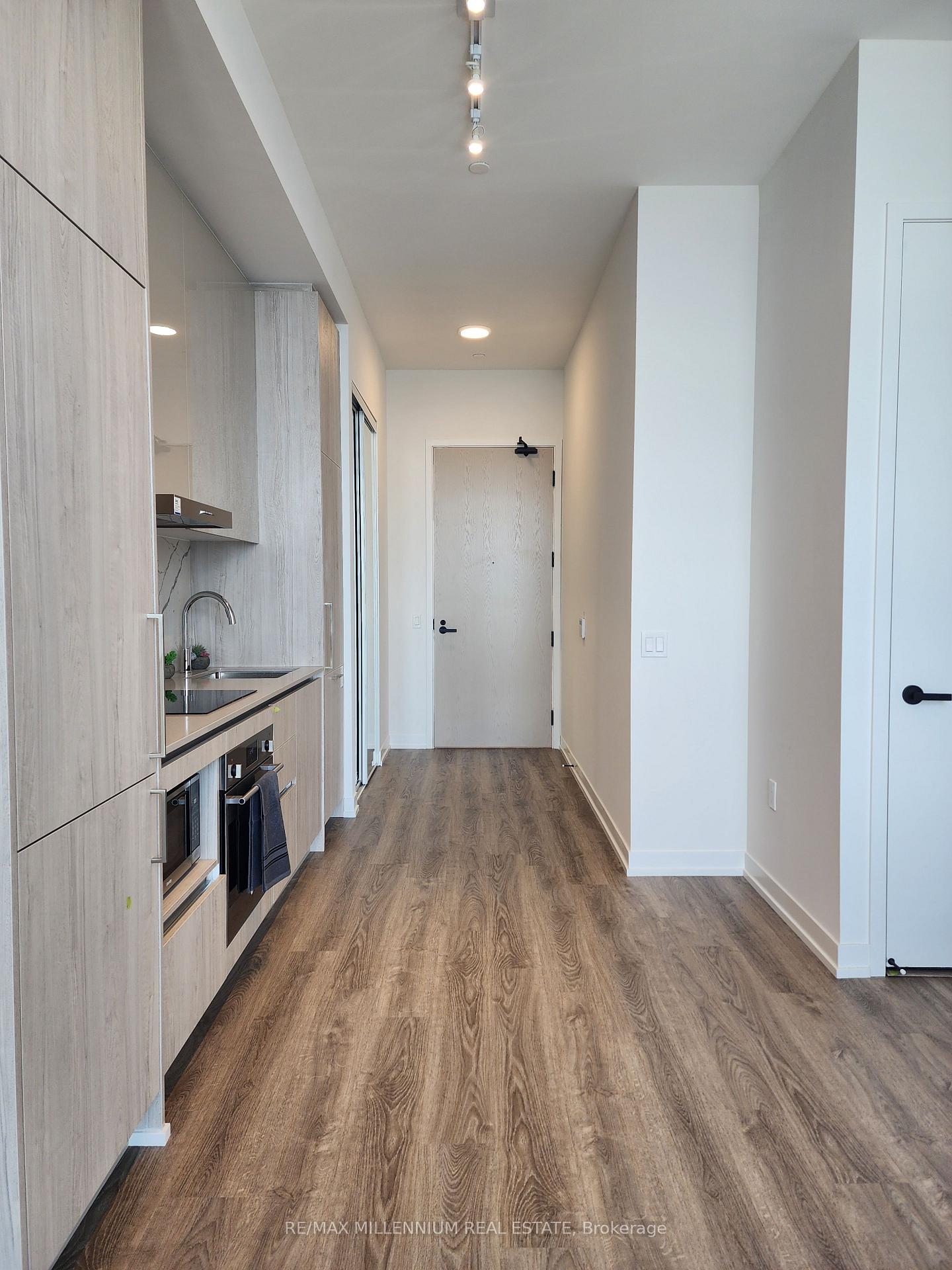 Photo 13 of Unit PH107, 195 Commerce Street E, Vaughan, Vaughan Corporate Centre — HOMEH