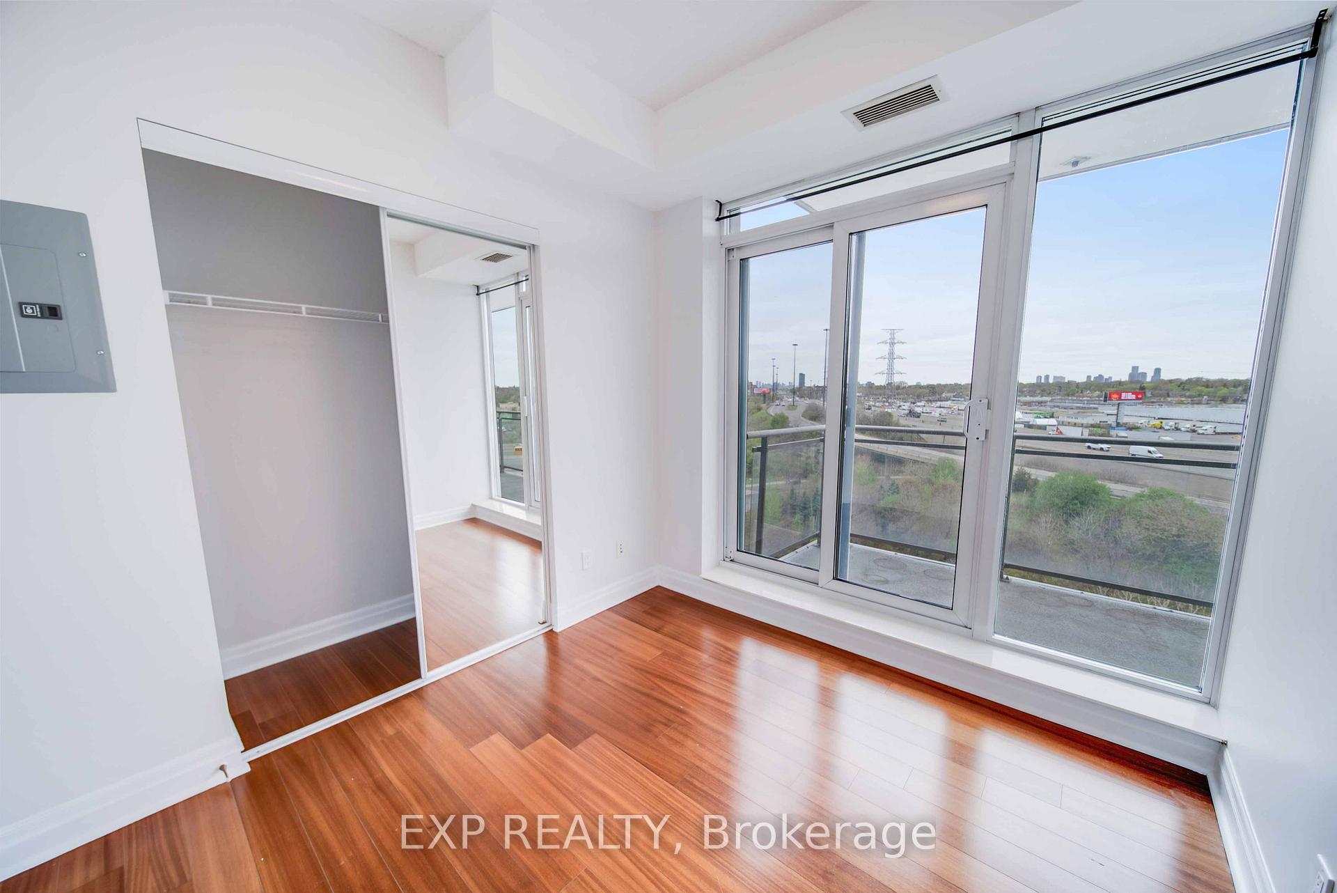 Photo 7 of Unit 1003, 2119 Lakeshore Boulevard W, Etobicoke, Mimico — HOMEH