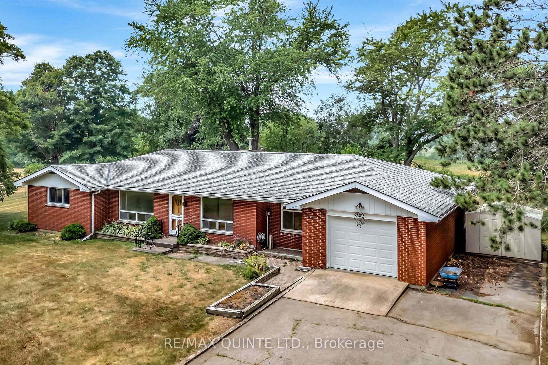 Photo 44 of 1462 County Road 12, Prince Edward County, Hallowell — HOMEH