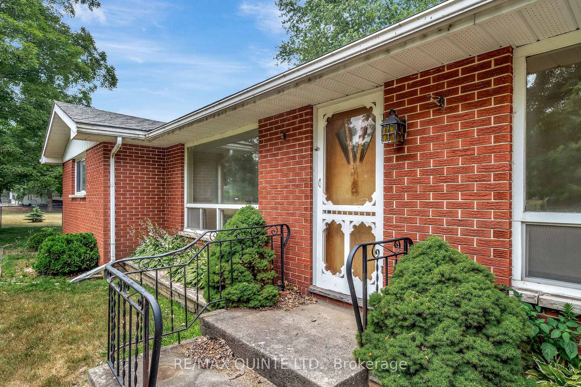 Photo 1 of 1462 County Road 12, Prince Edward County, Hallowell — HOMEH